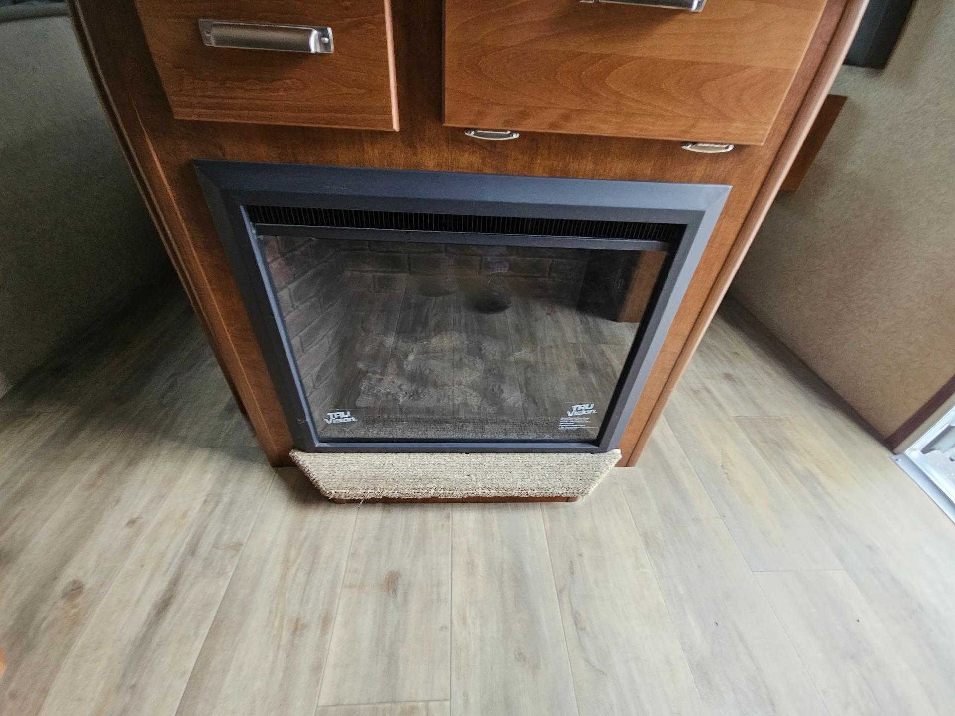 2020 Lance 2020 Lance Lance Travel Trailer - thumbnail 19