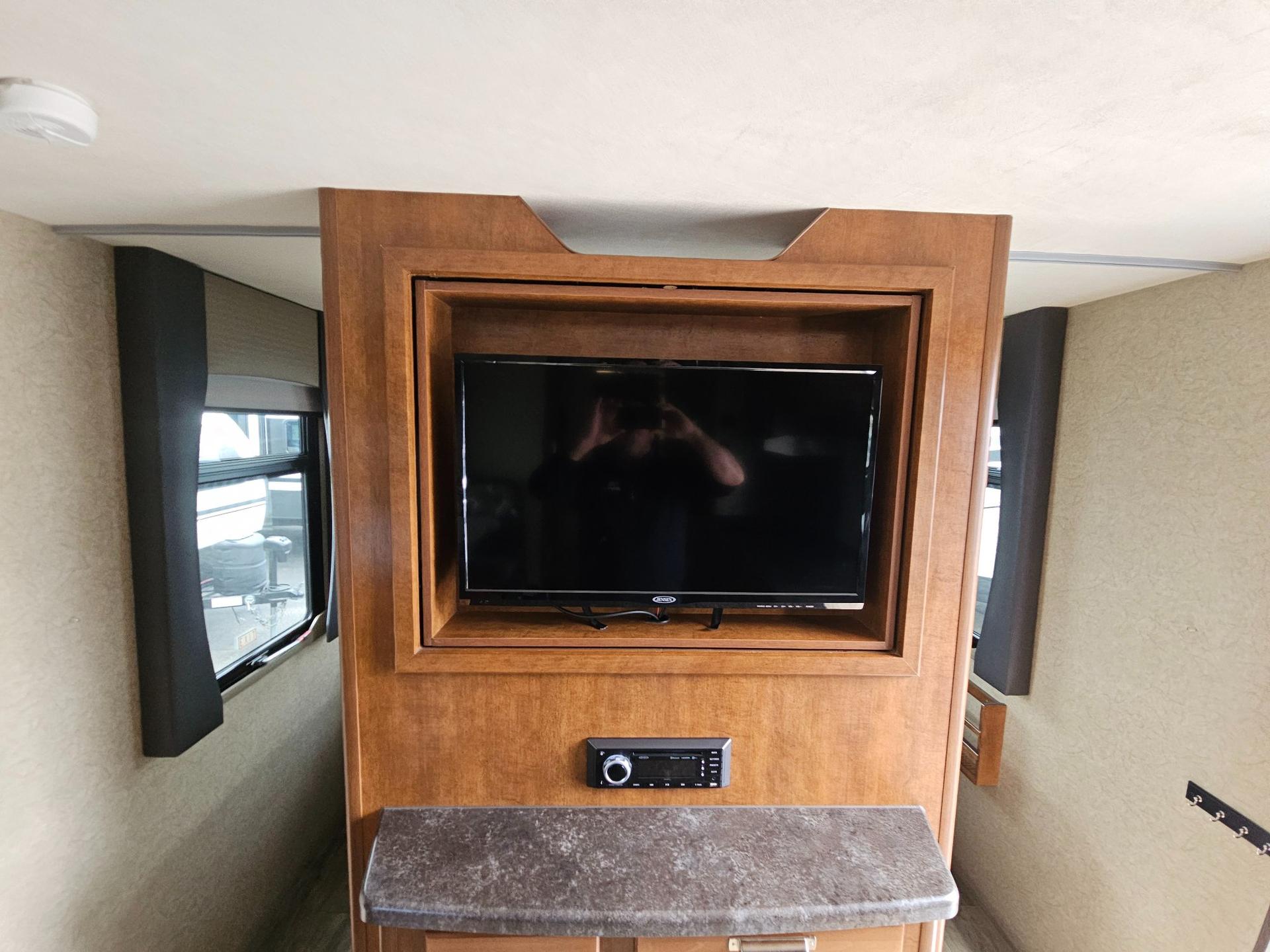 2020 Lance 2020 Lance Lance Travel Trailer - thumbnail 20