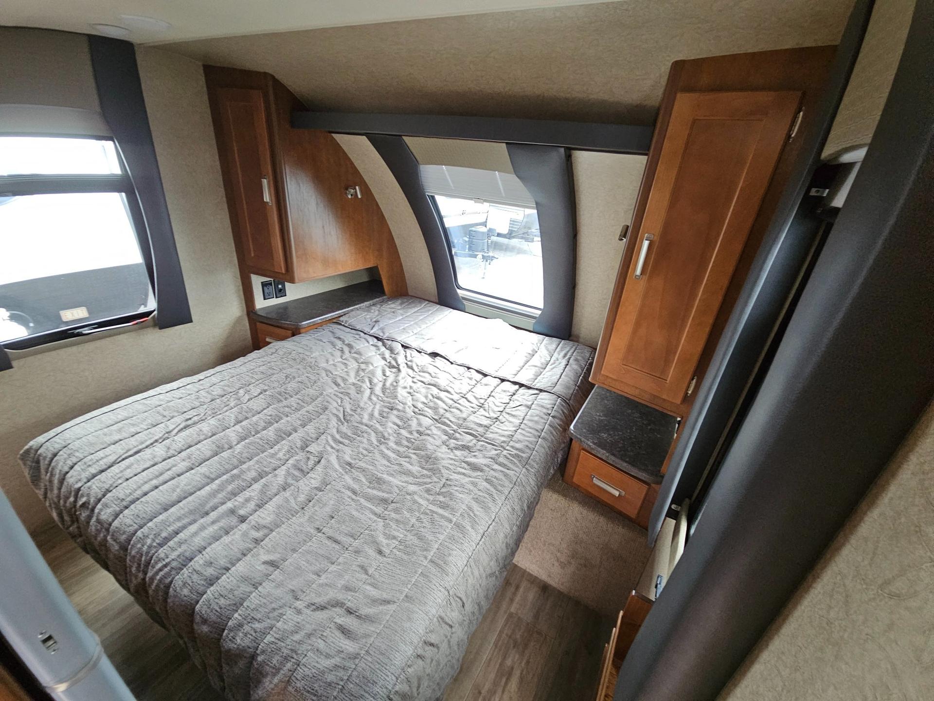 2020 Lance 2020 Lance Lance Travel Trailer - thumbnail 21