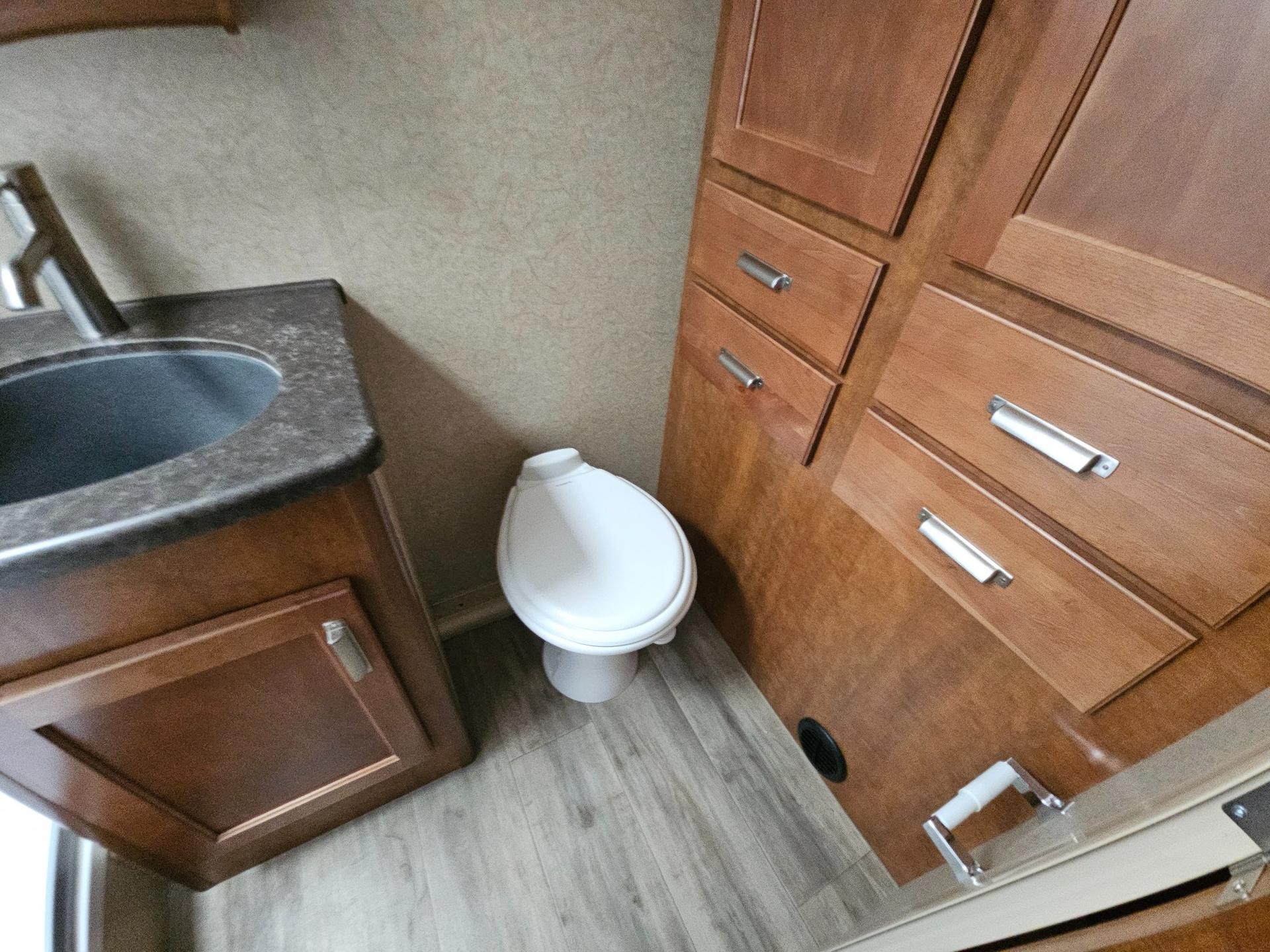 2020 Lance 2020 Lance Lance Travel Trailer - thumbnail 30