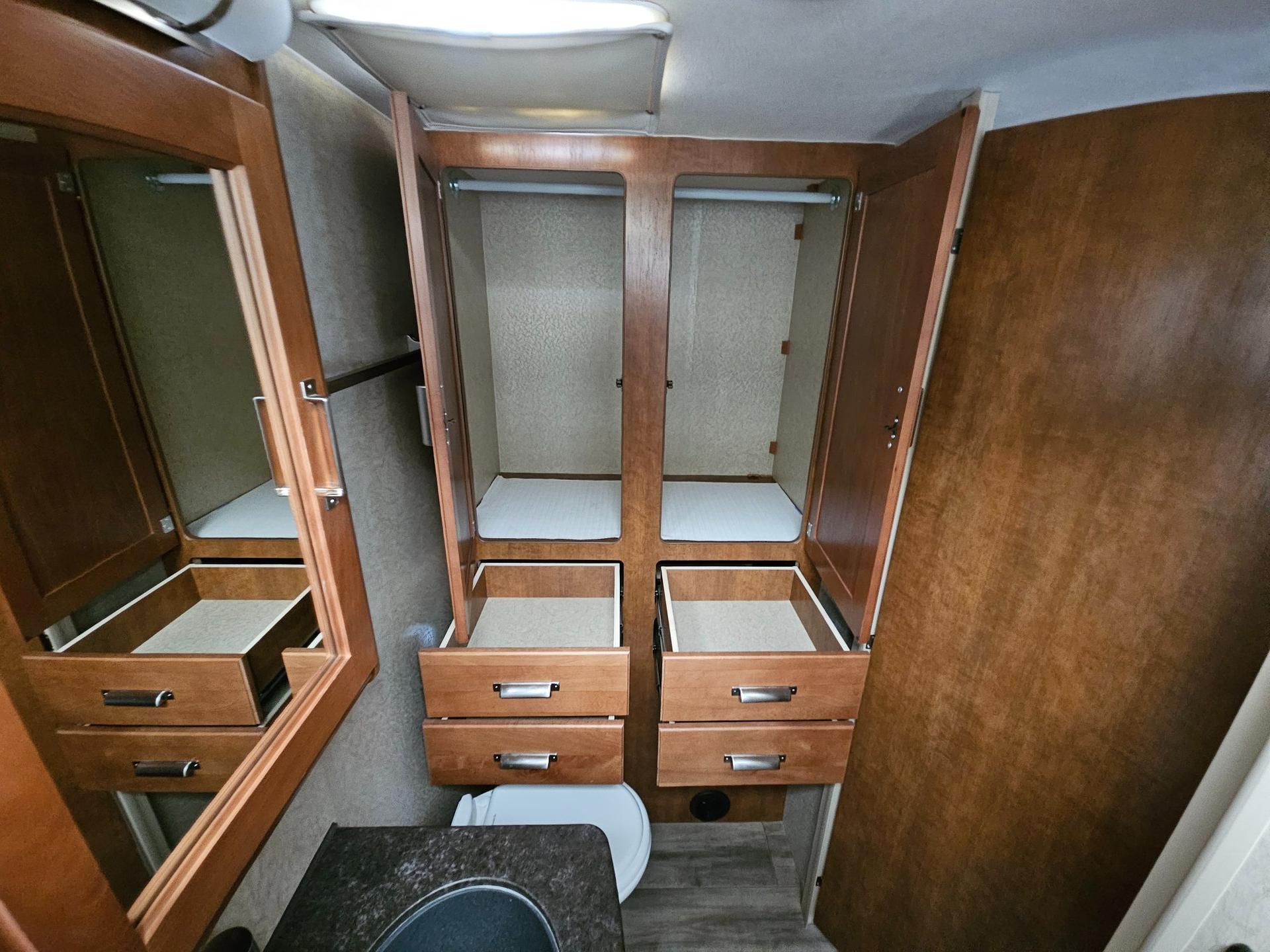 2020 Lance 2020 Lance Lance Travel Trailer - thumbnail 31