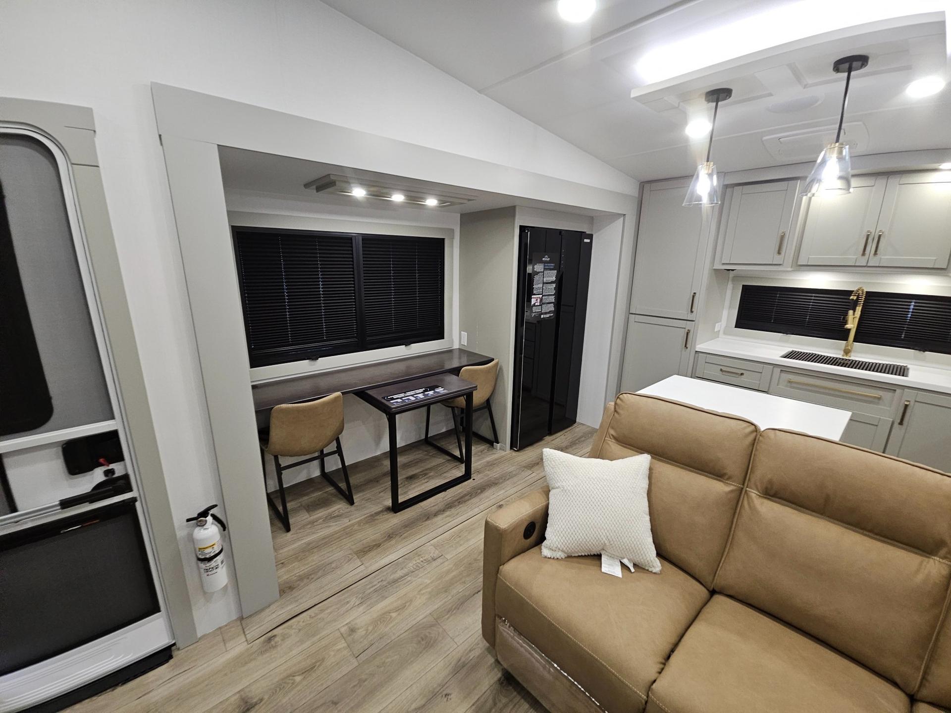 2026 Brinkley RV 2026 Brinkley RV Model Z - thumbnail 7