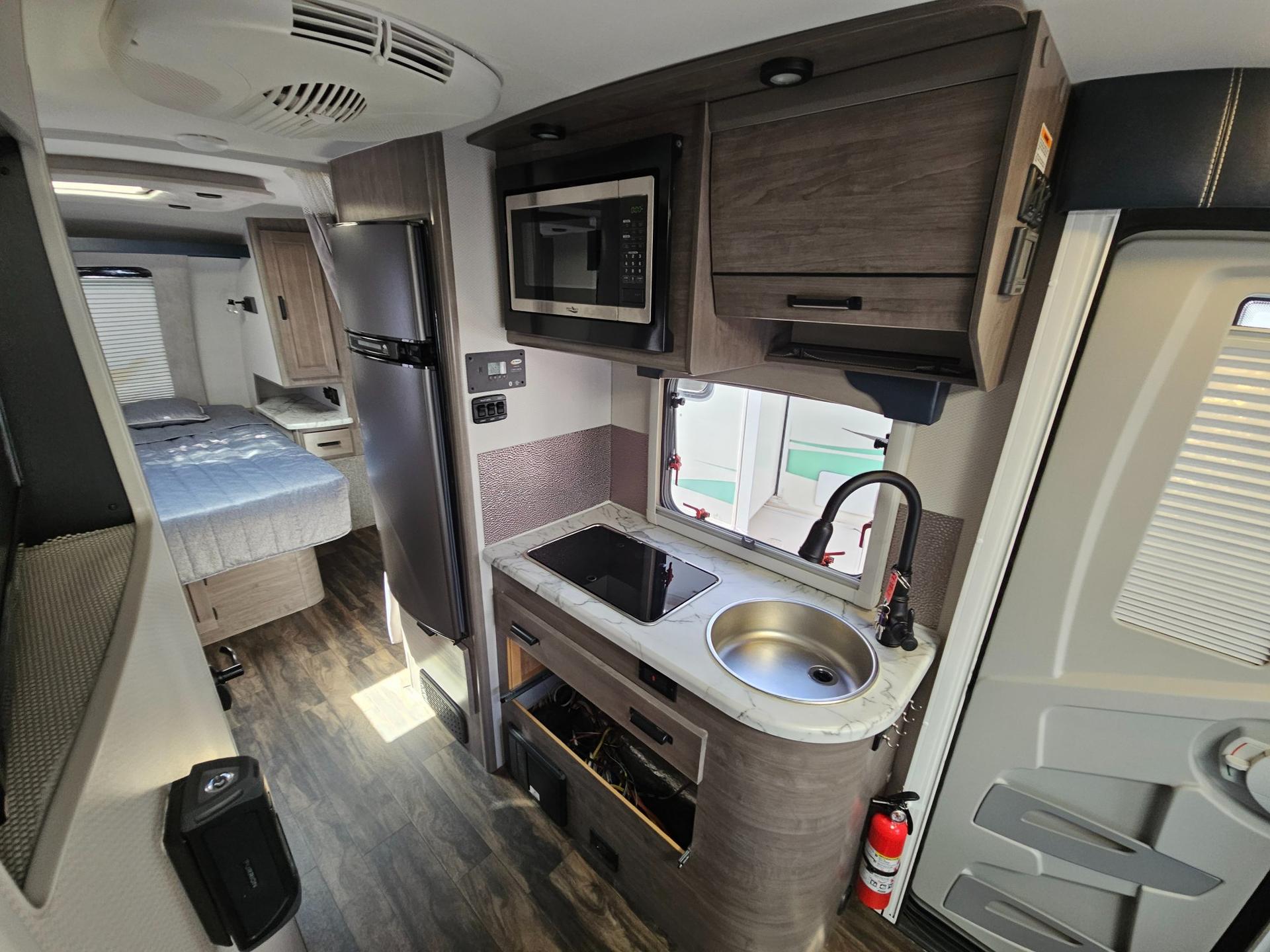 2021 Lance Manufacturing 2021 Lance Manufacturing Lance - thumbnail 11