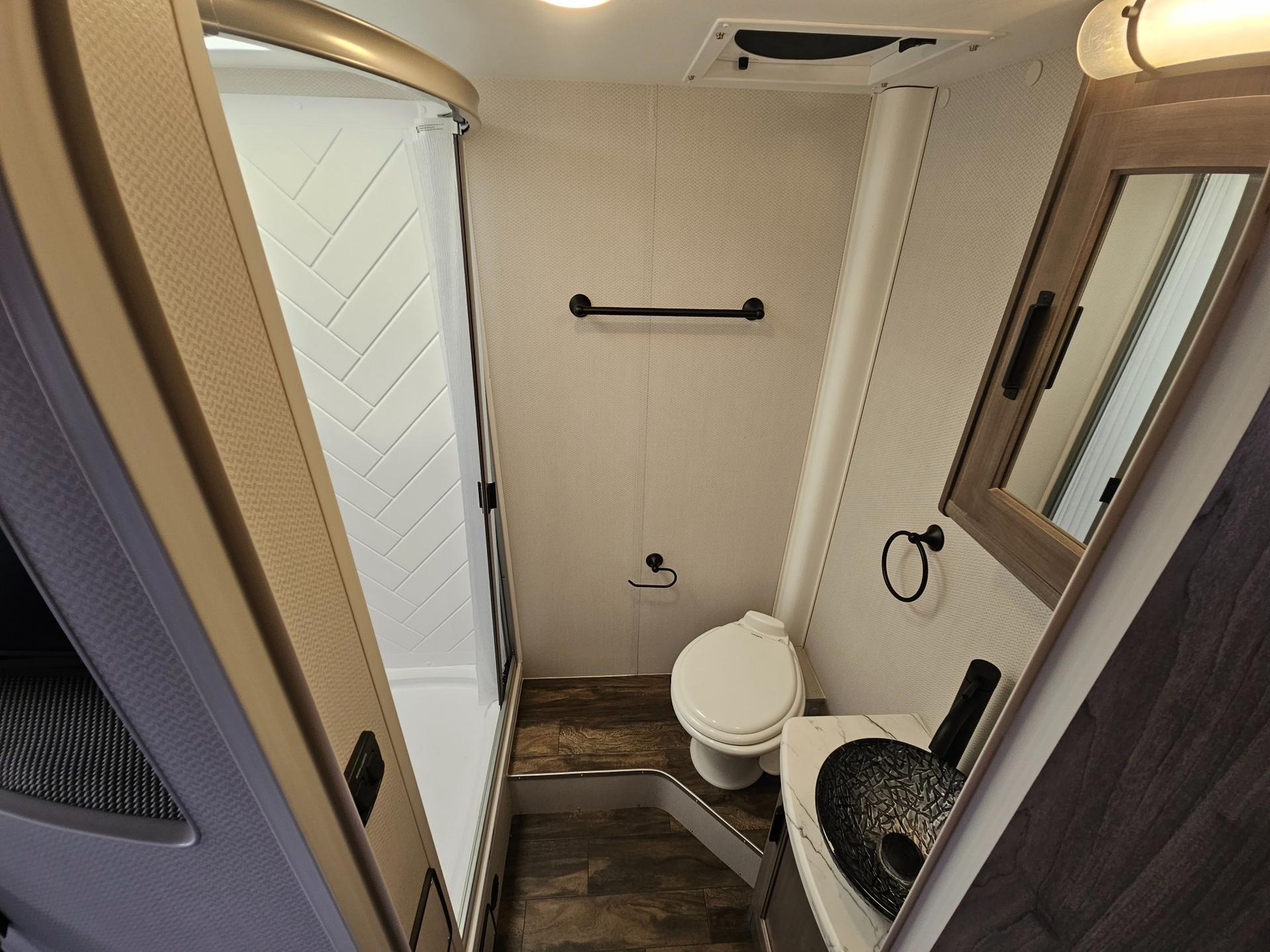 2021 Lance Manufacturing 2021 Lance Manufacturing Lance - thumbnail 16