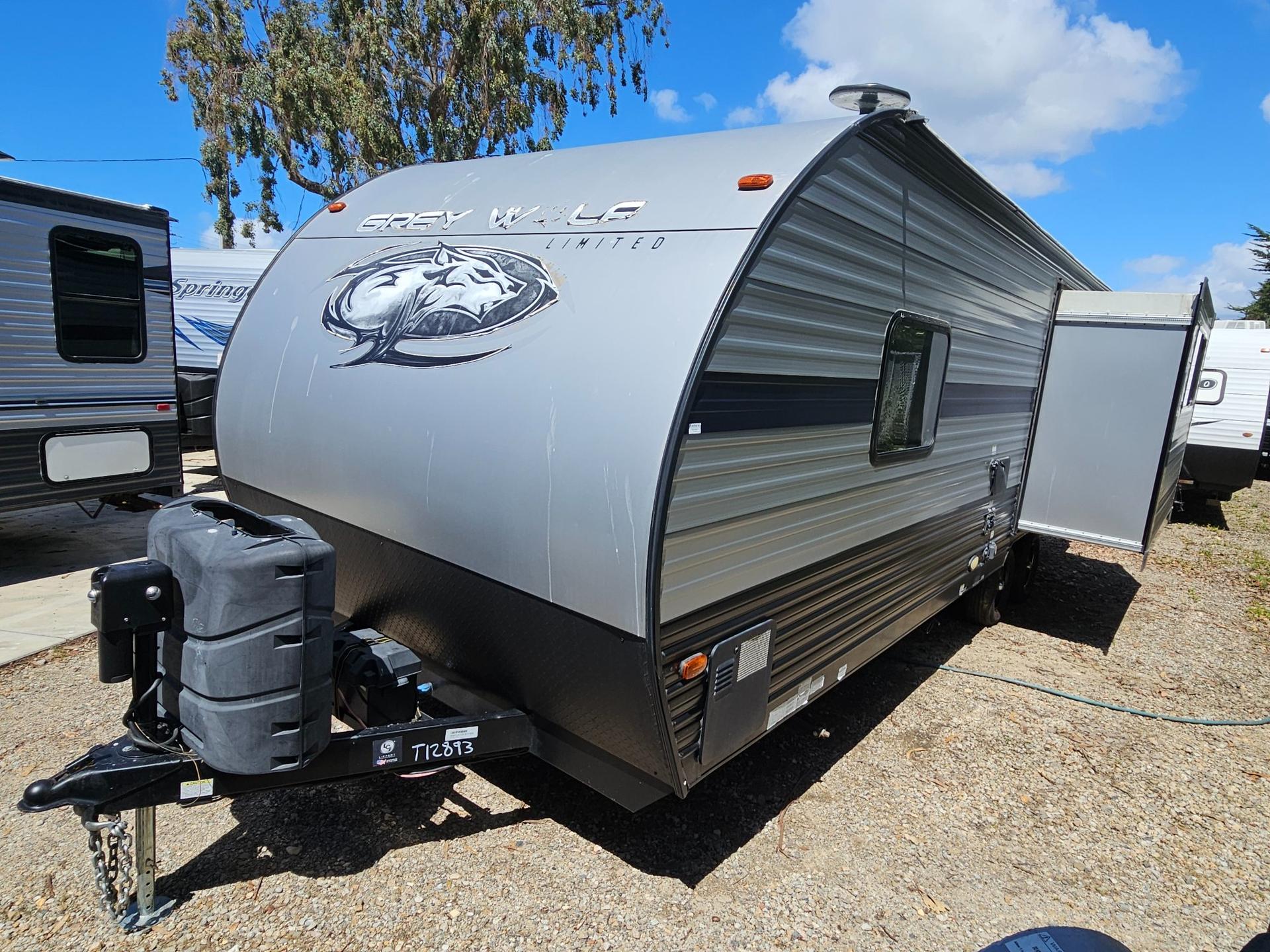 2020 Forest River RV 2020 Forest River RV Cherokee Grey Wolf - thumbnail 4