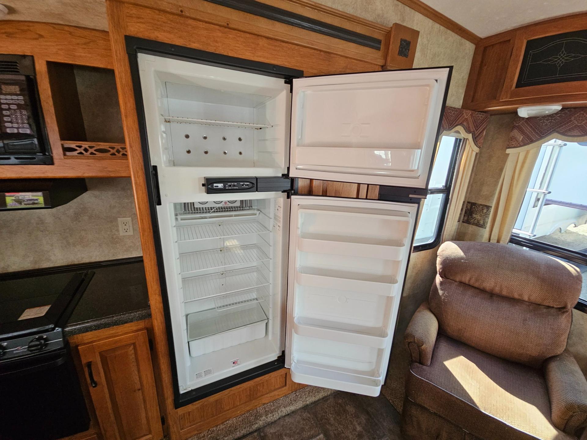 2011 Keystone RV 2011 Keystone RV Montana Mountaineer - thumbnail 18