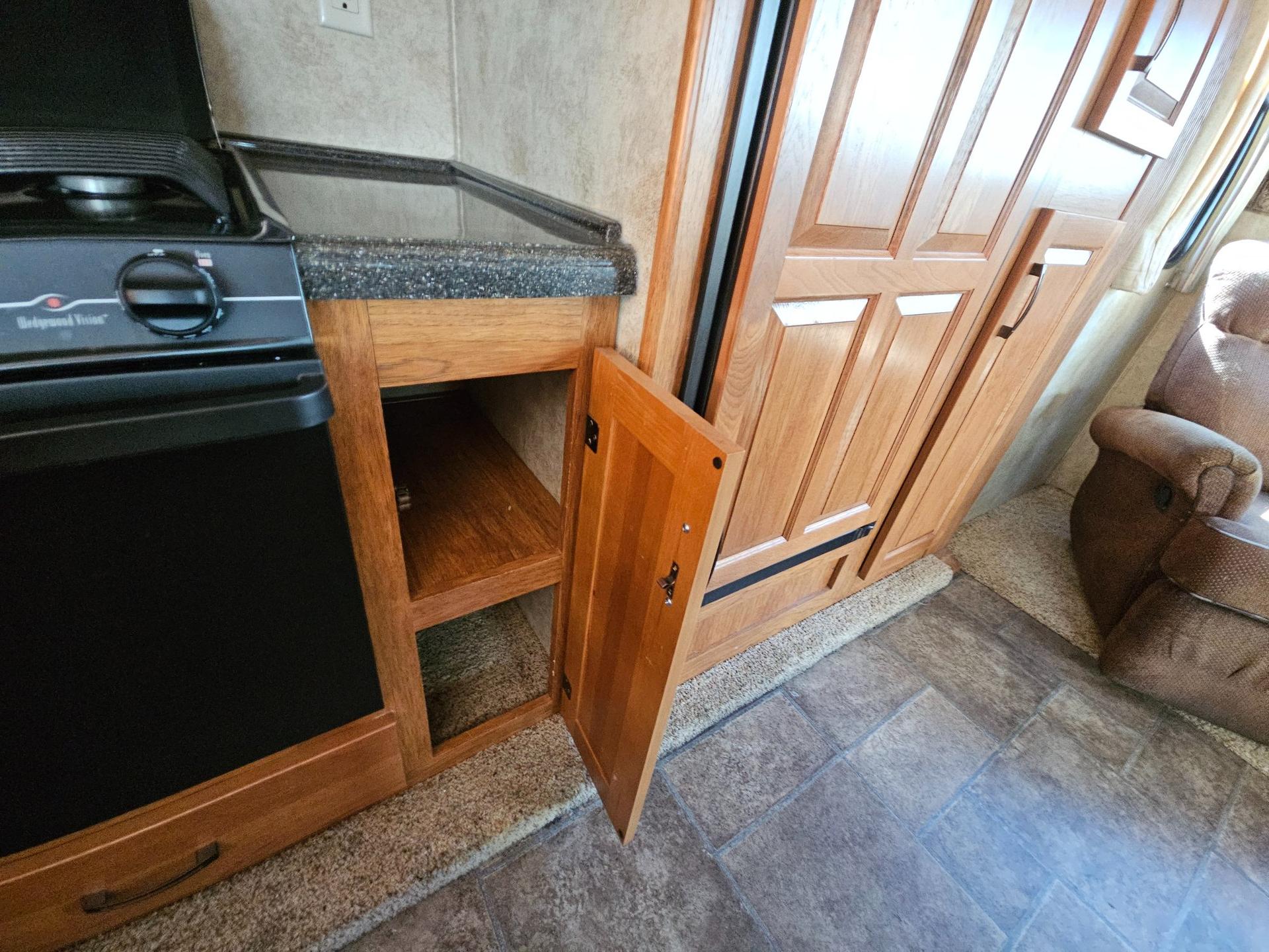 2011 Keystone RV 2011 Keystone RV Montana Mountaineer - thumbnail 21