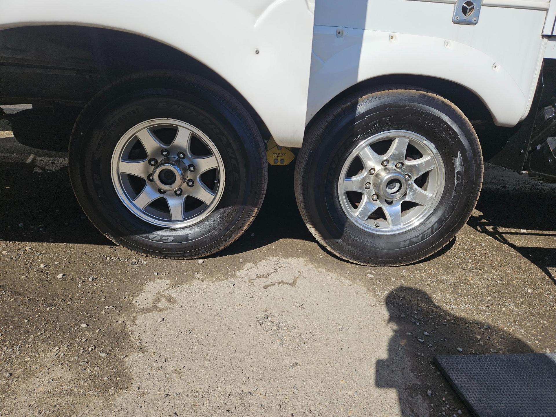 2011 Keystone RV 2011 Keystone RV Montana Mountaineer - thumbnail 50