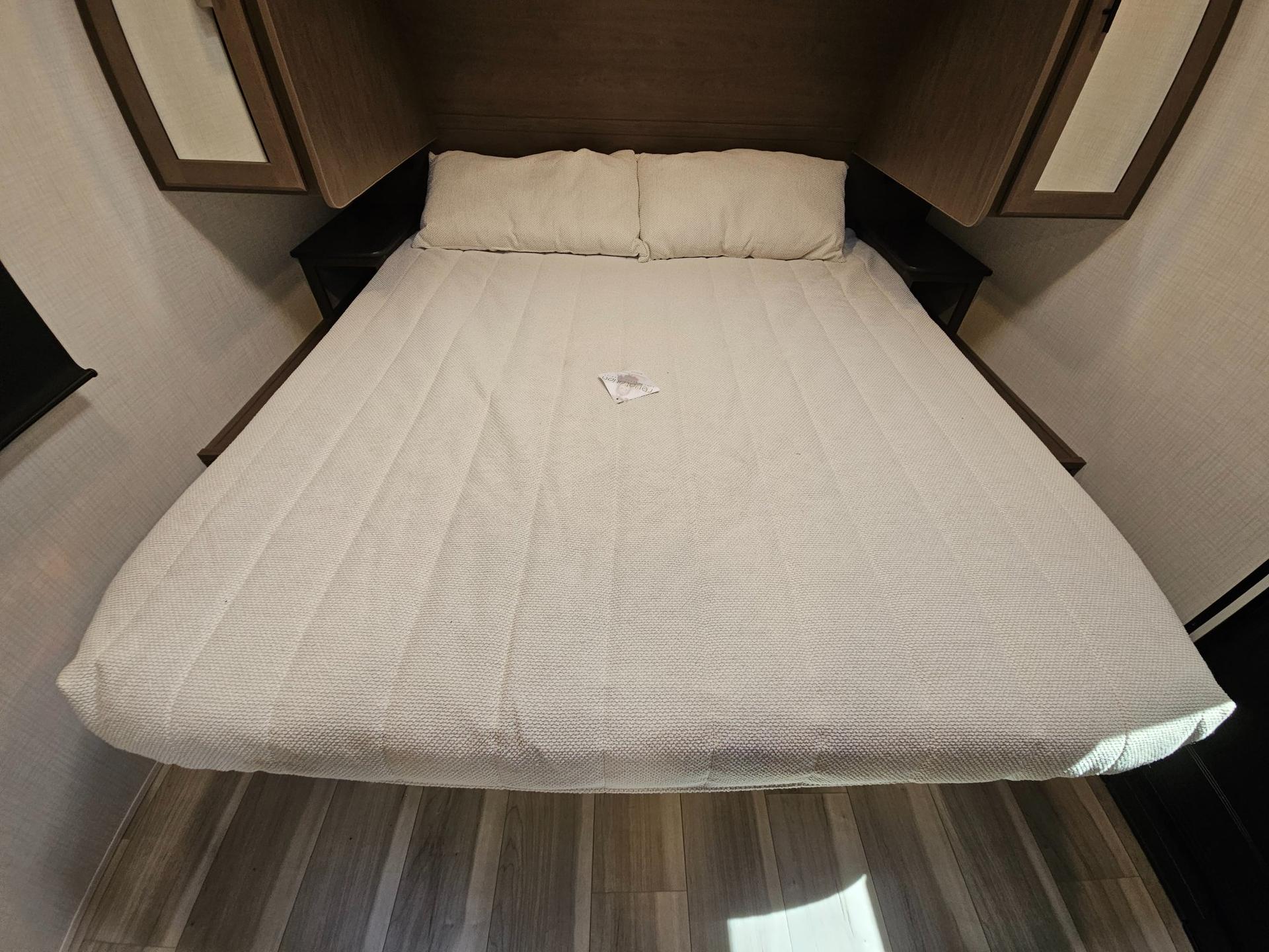2026 Keystone RV 2026 Keystone RV Cougar Half-Ton - thumbnail 33