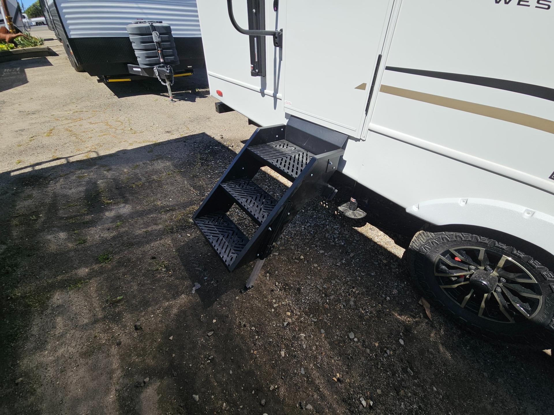 2026 Keystone RV 2026 Keystone RV Cougar Half-Ton - thumbnail 42