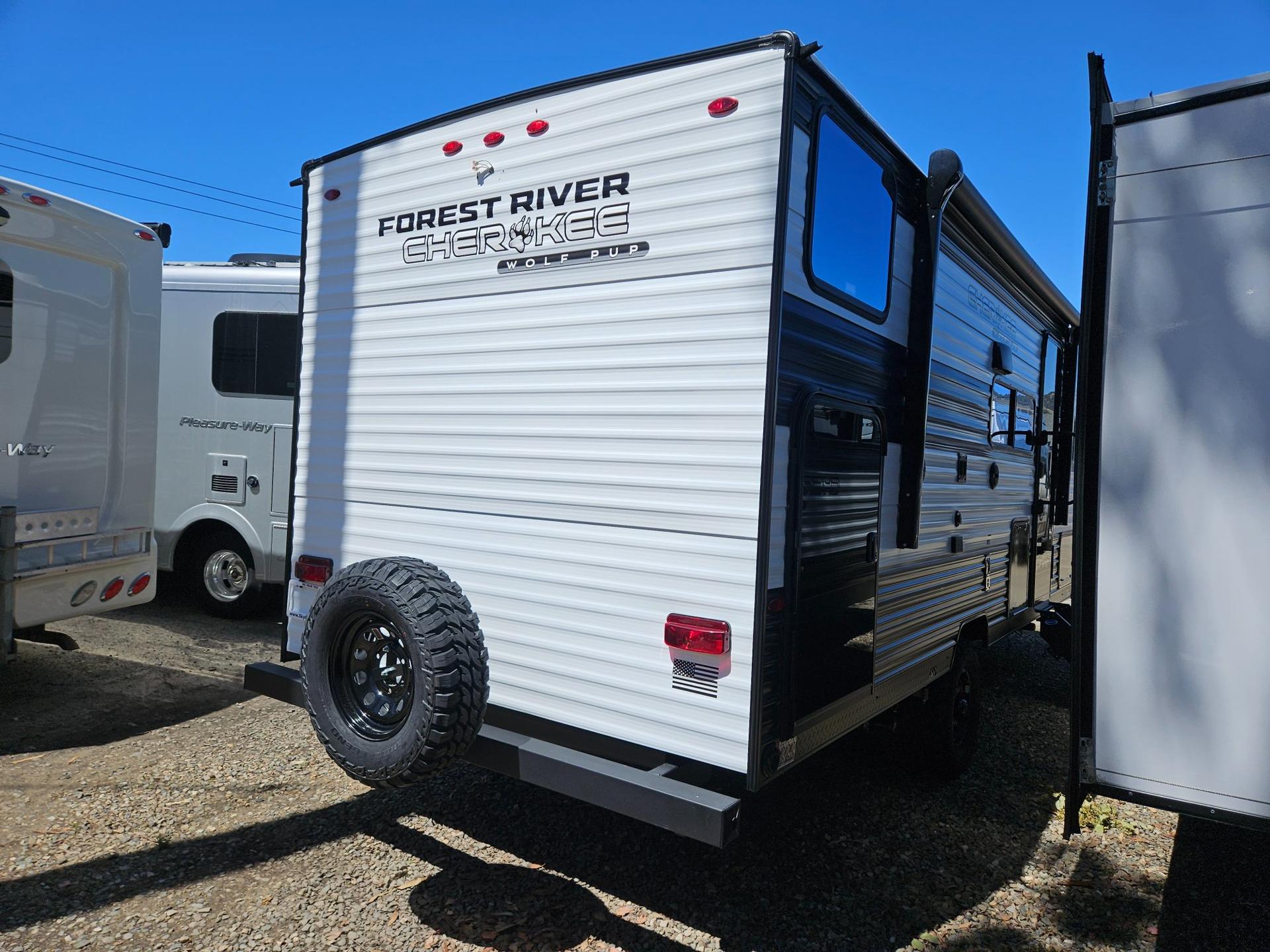 2026 Forest River RV 2026 Forest River RV Cherokee Wolf Pup - thumbnail 3