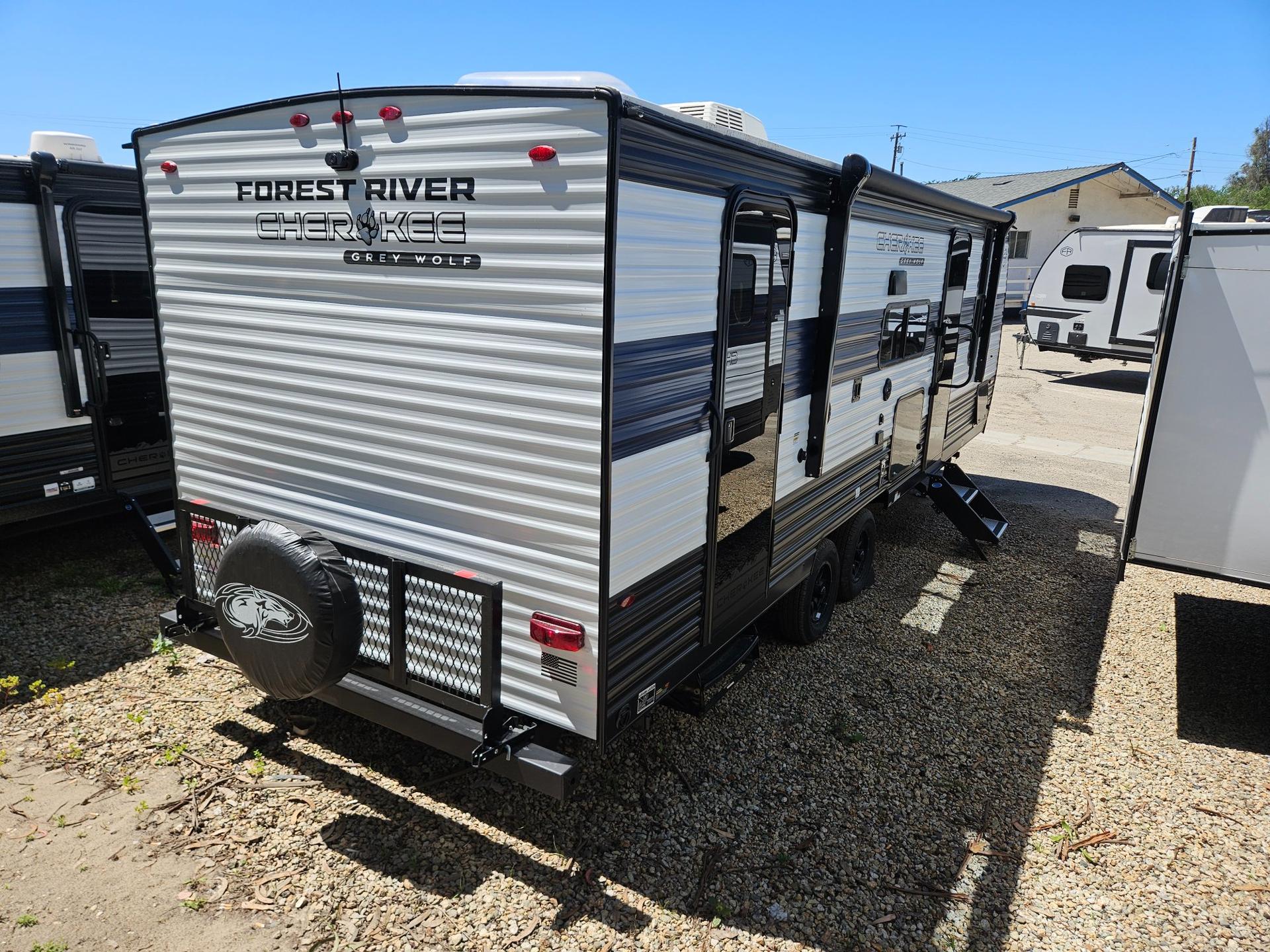 2026 Forest River RV 2026 Forest River RV Cherokee Grey Wolf - thumbnail 3