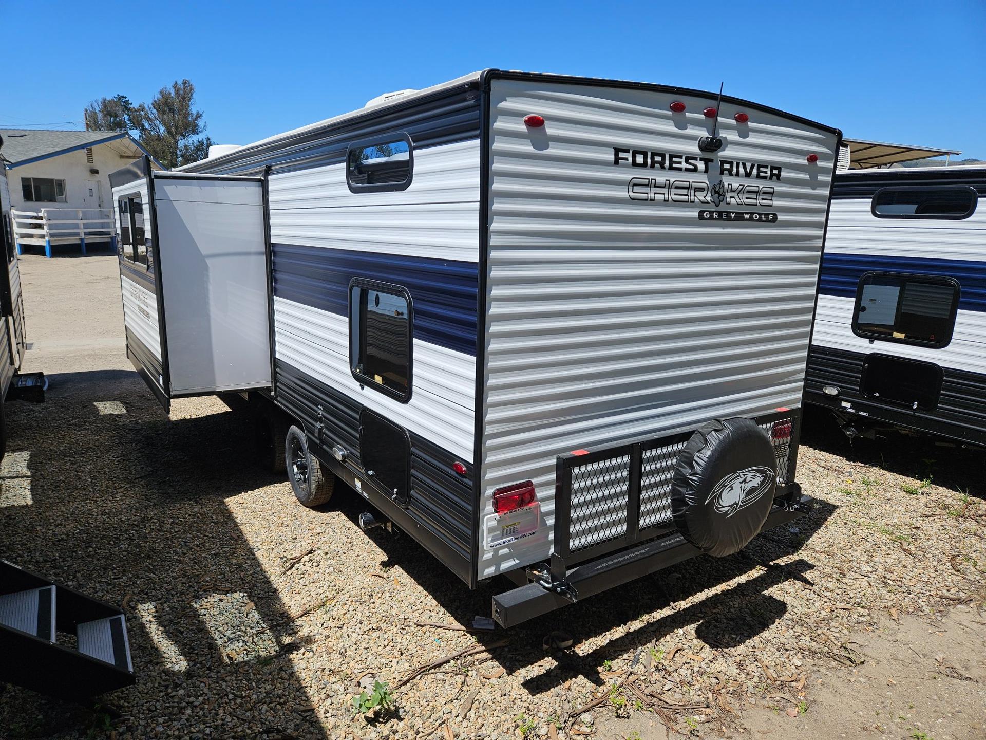2026 Forest River RV 2026 Forest River RV Cherokee Grey Wolf - thumbnail 4