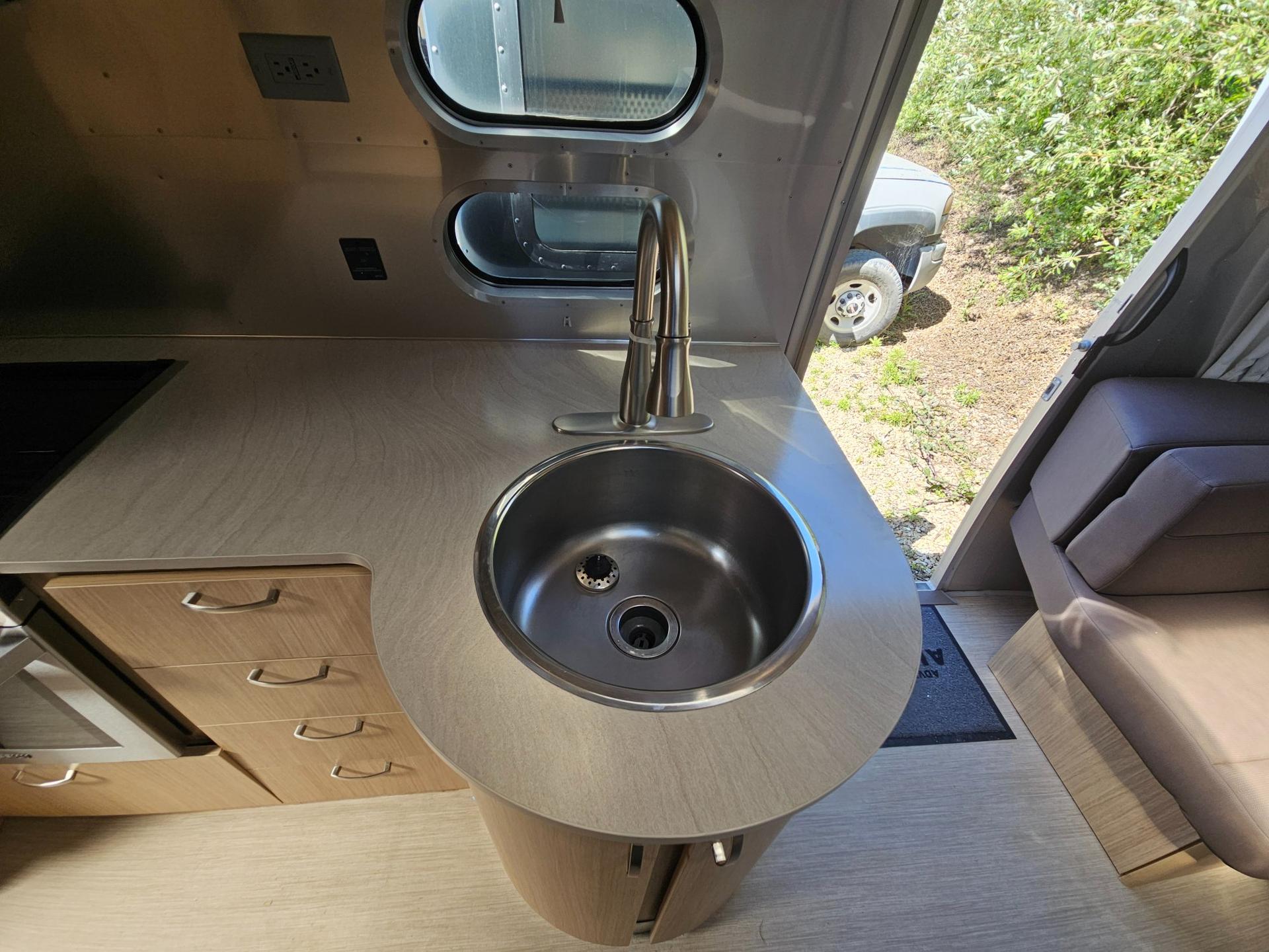 2020 Airstream 2020 Airstream Flying Cloud - thumbnail 14