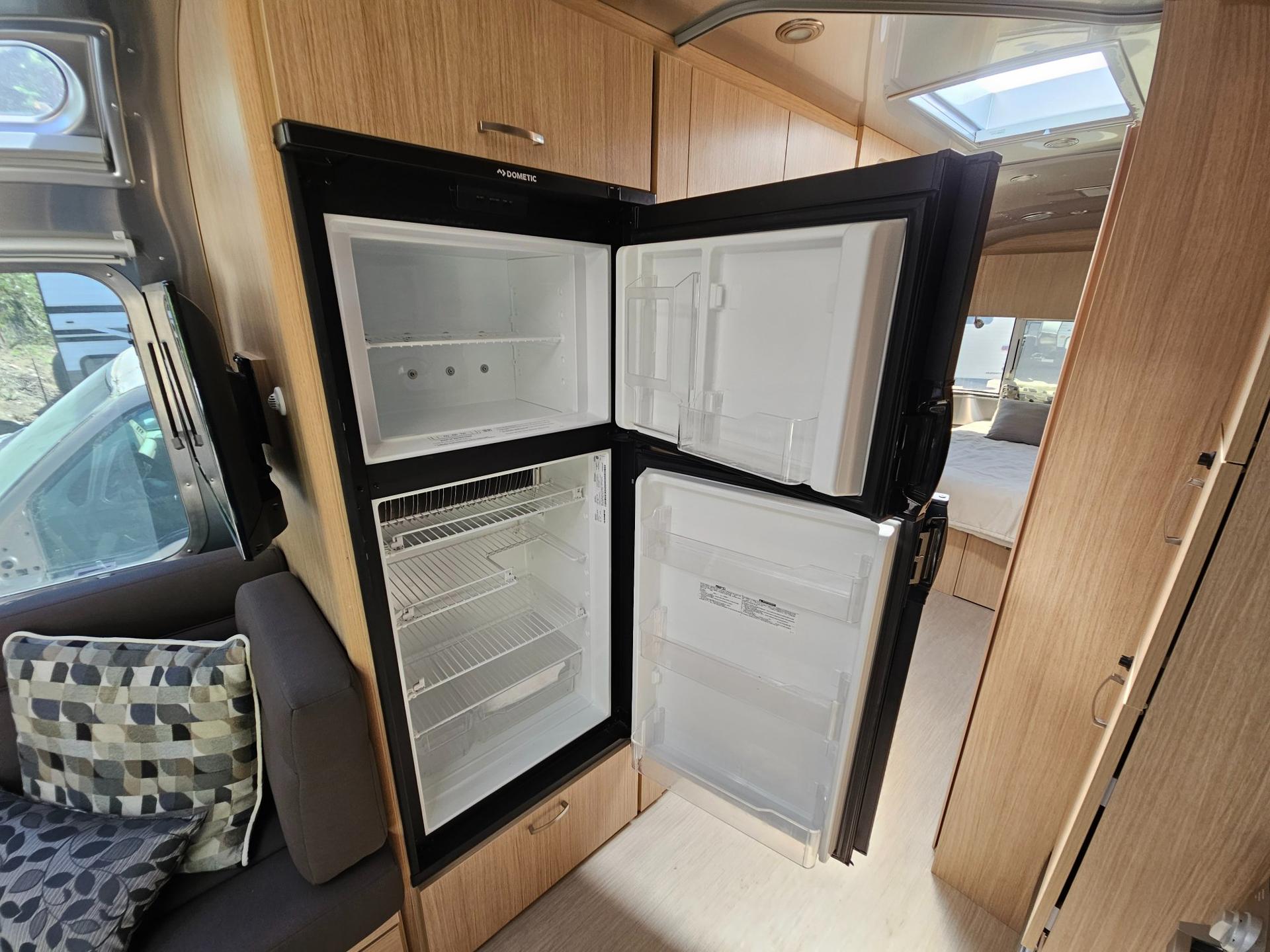 2020 Airstream 2020 Airstream Flying Cloud - thumbnail 20