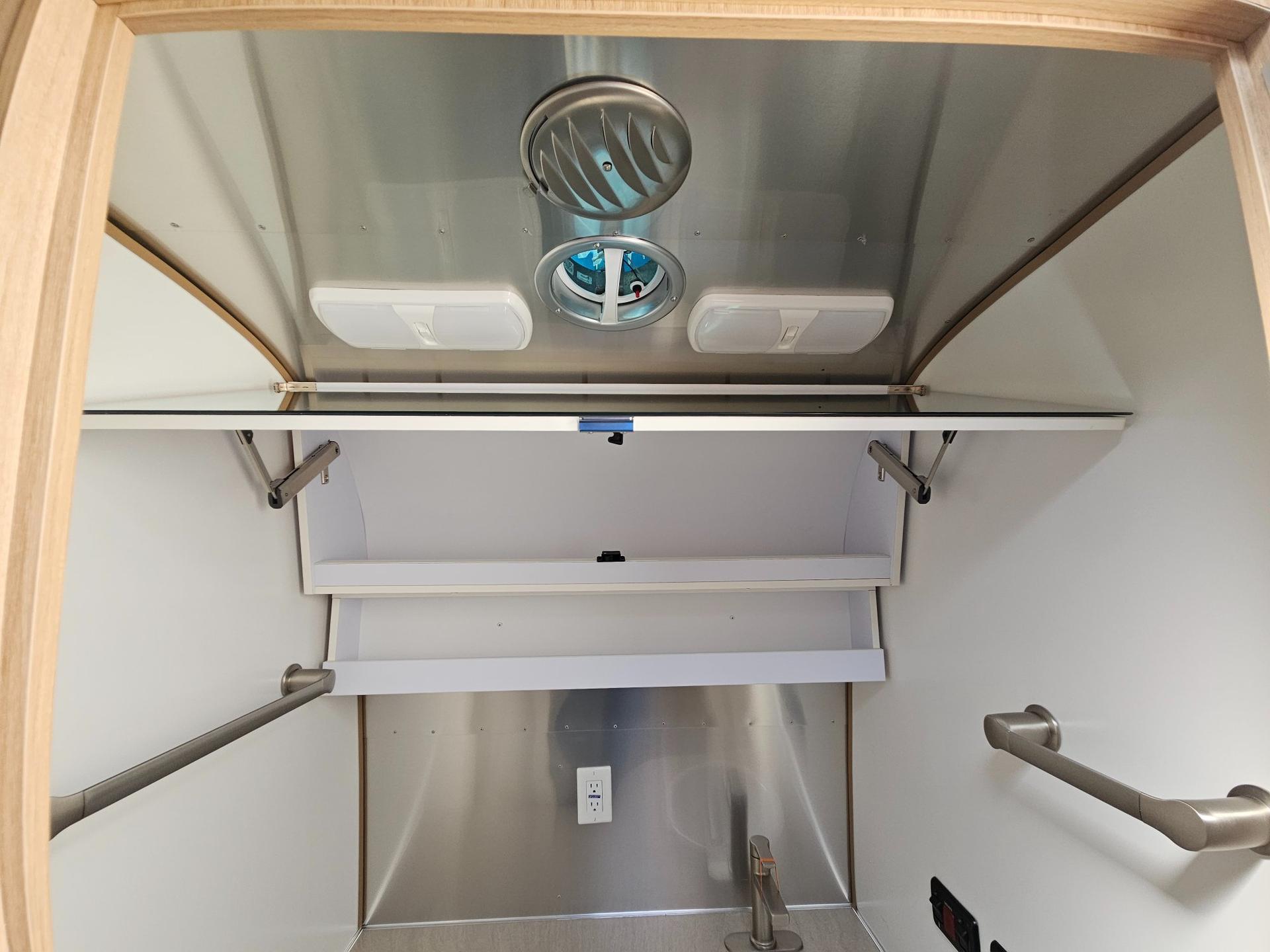 2020 Airstream 2020 Airstream Flying Cloud - thumbnail 25