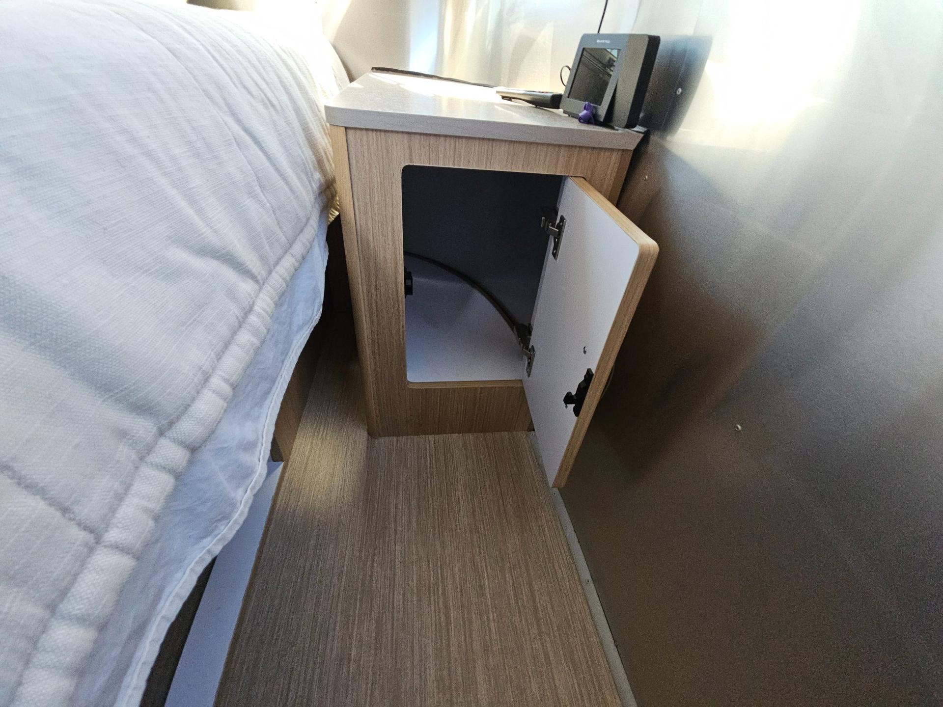 2020 Airstream 2020 Airstream Flying Cloud - thumbnail 31