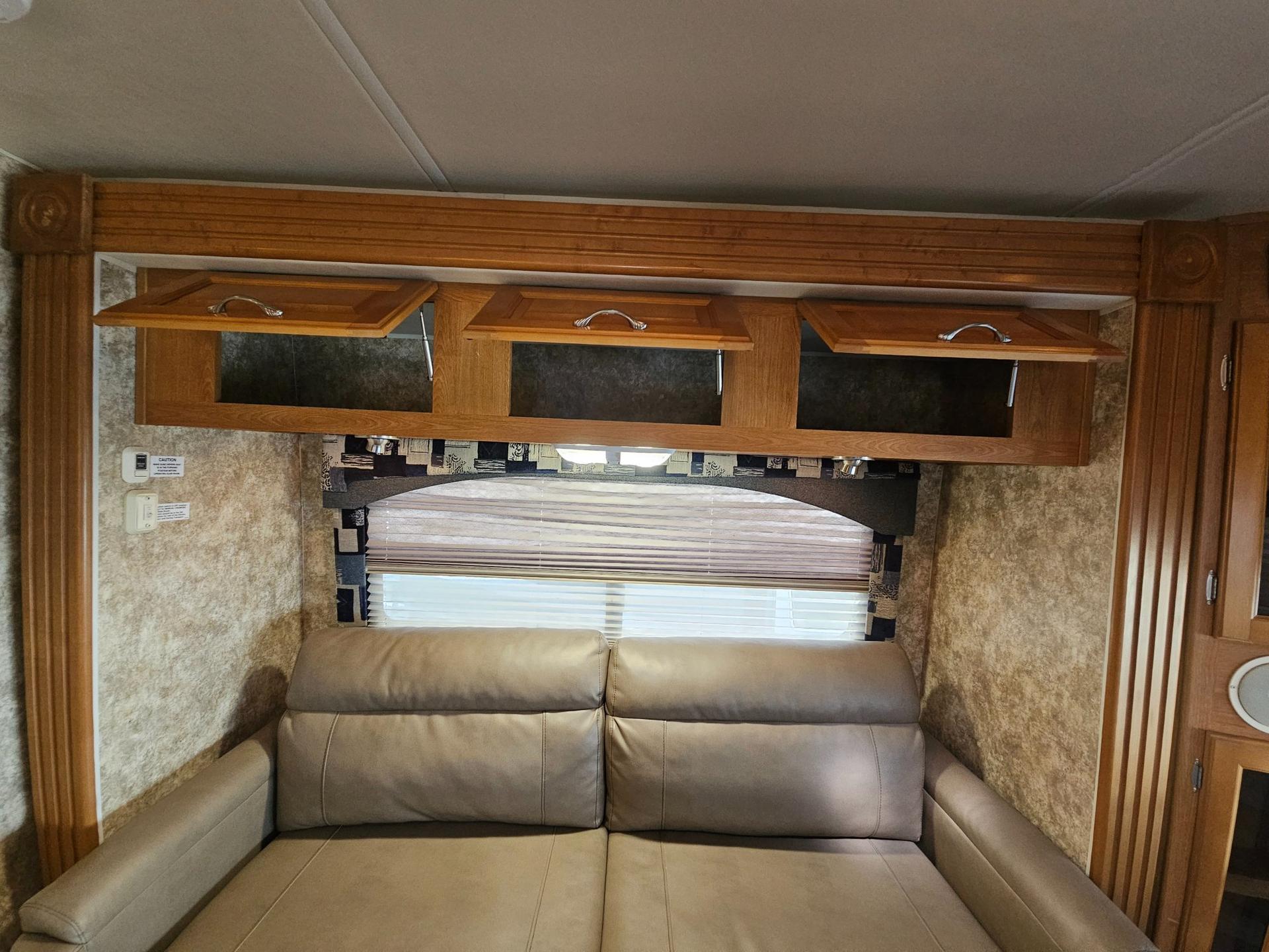 2006 Coachmen 2006 Coachmen Concord - thumbnail 6
