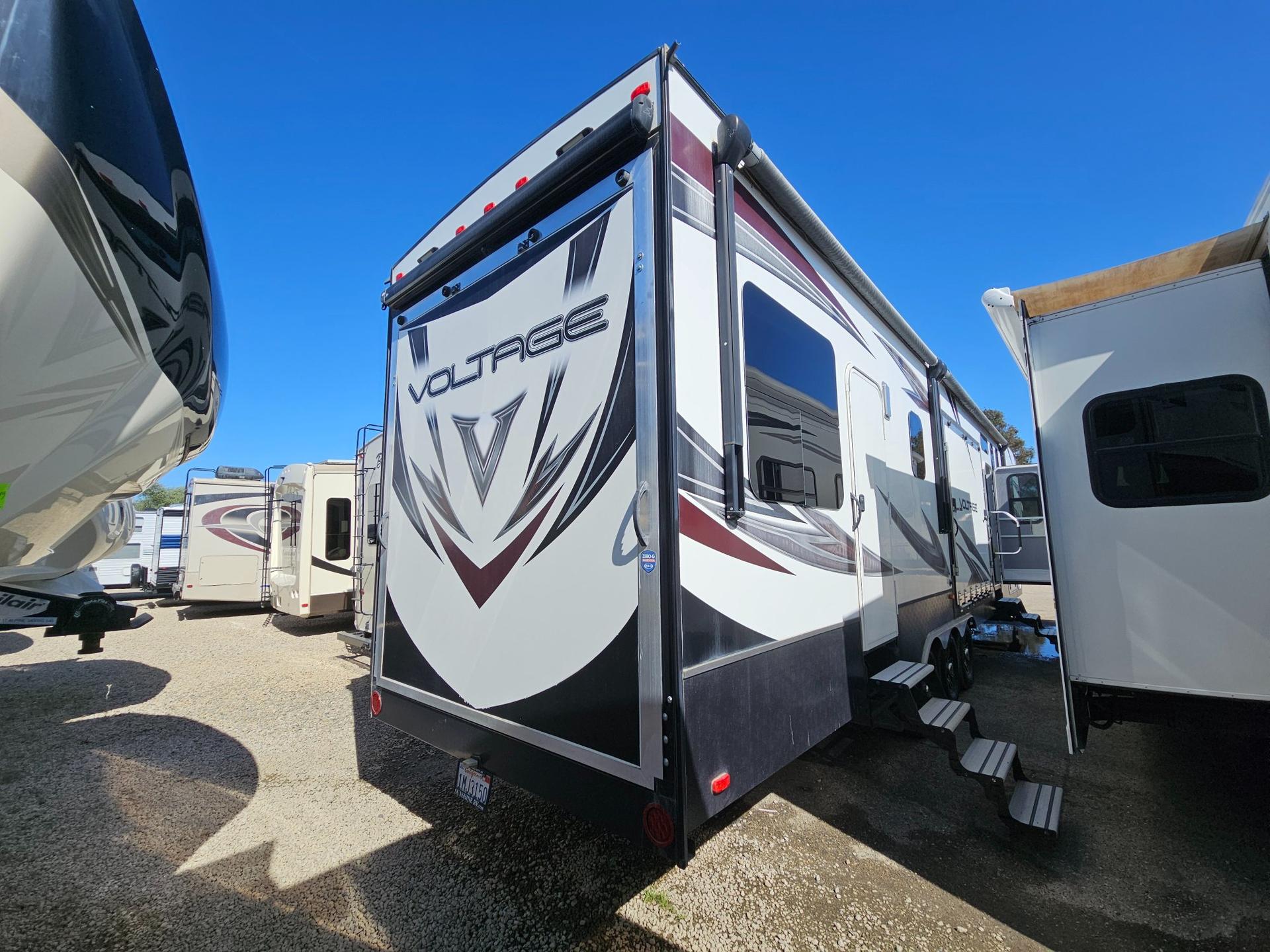 2016 Dutchmen RV 2016 Dutchmen RV Voltage - thumbnail 3