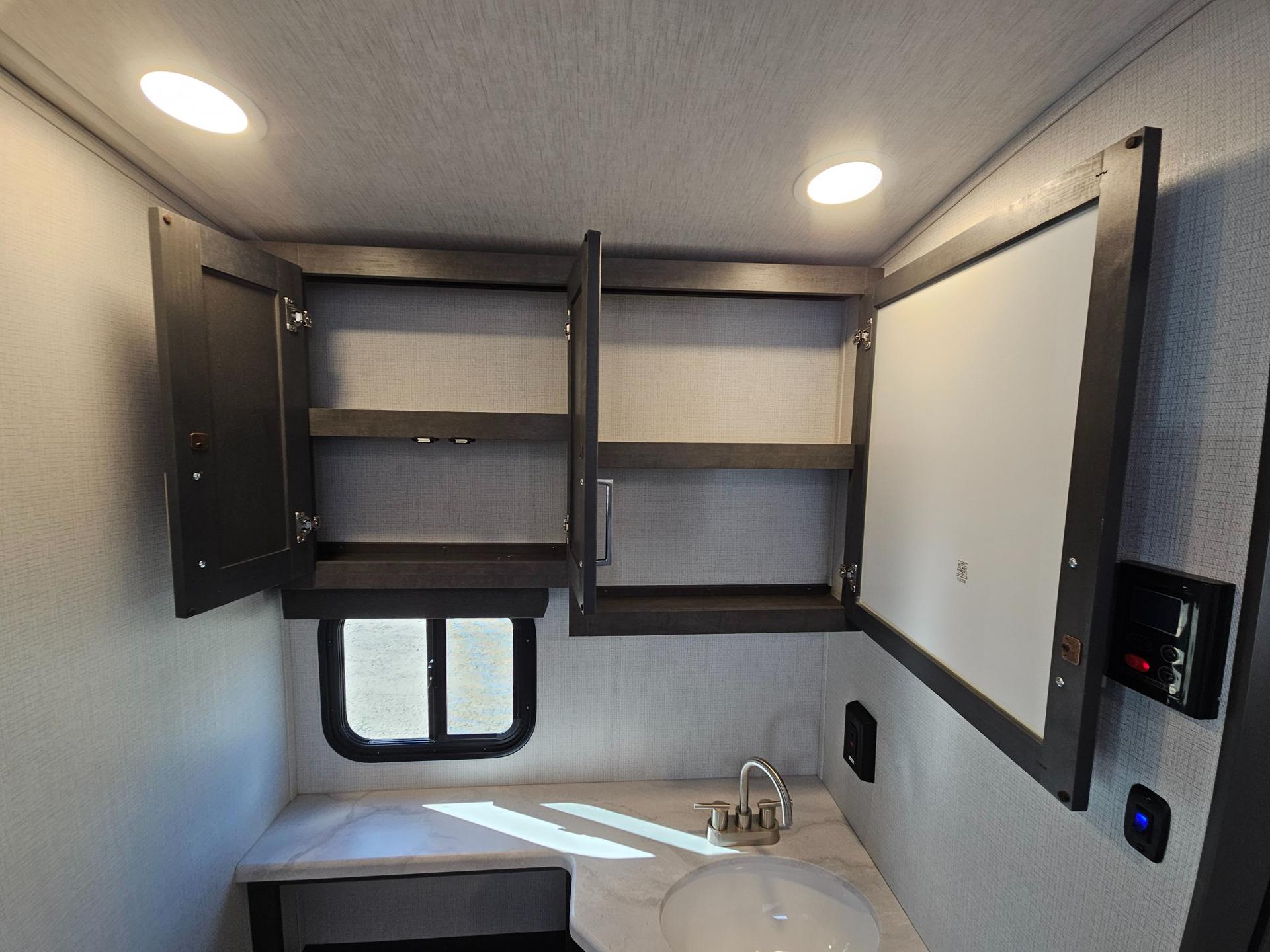 2025 Keystone RV 2025 Keystone RV Cougar Half-Ton - thumbnail 26