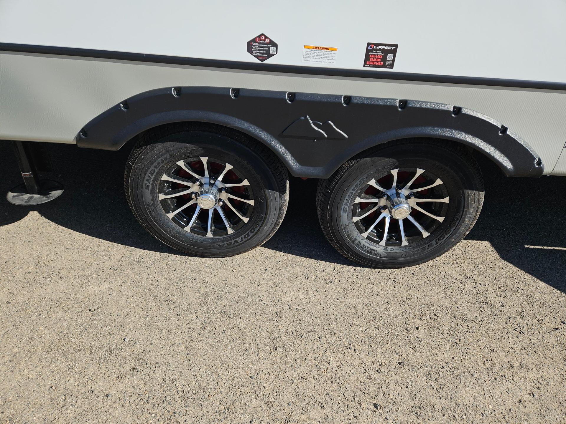 2025 Keystone RV 2025 Keystone RV Cougar Half-Ton - thumbnail 42