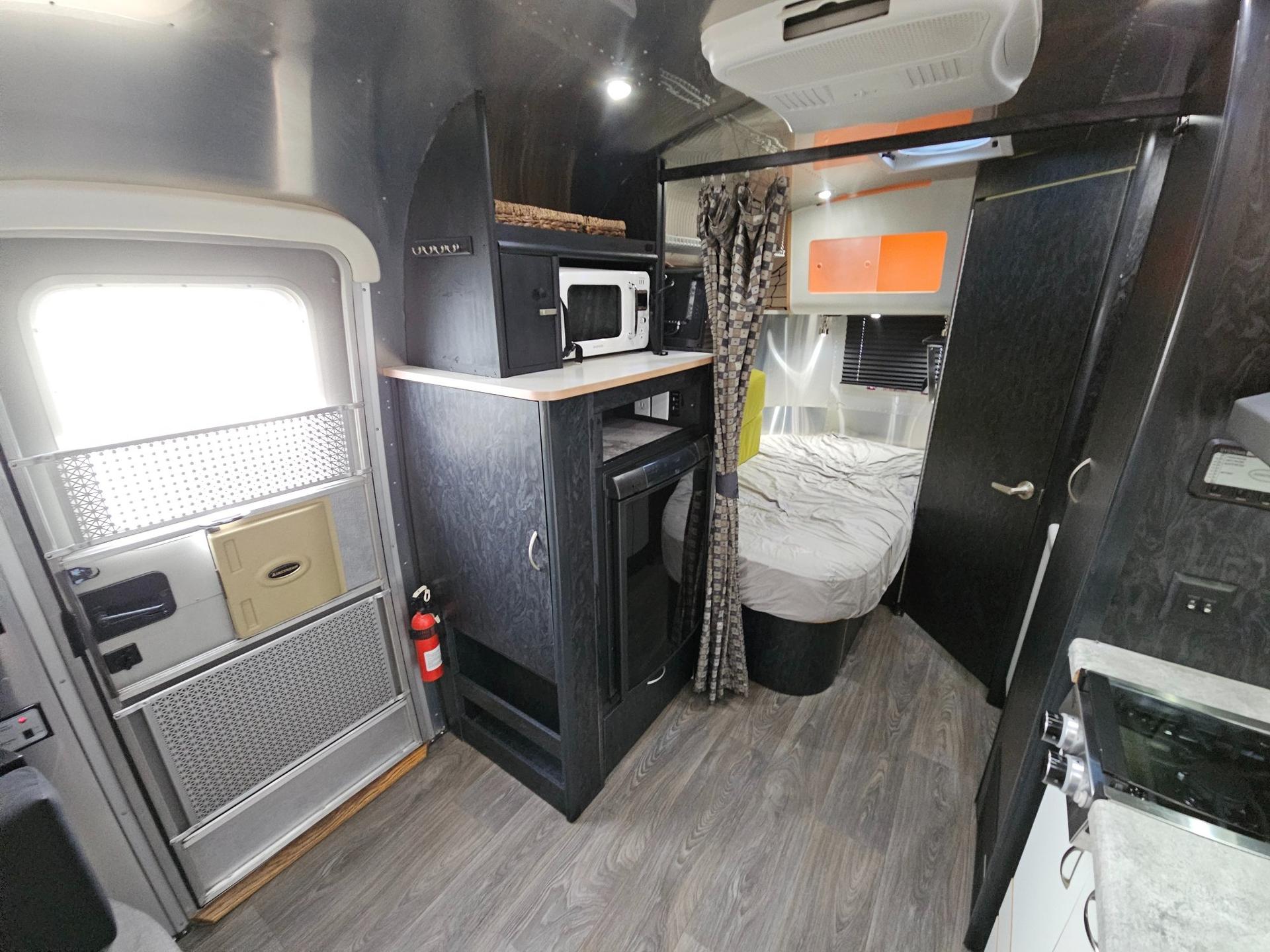 2004 Airstream 2004 Airstream International Bambi CCD - thumbnail 5