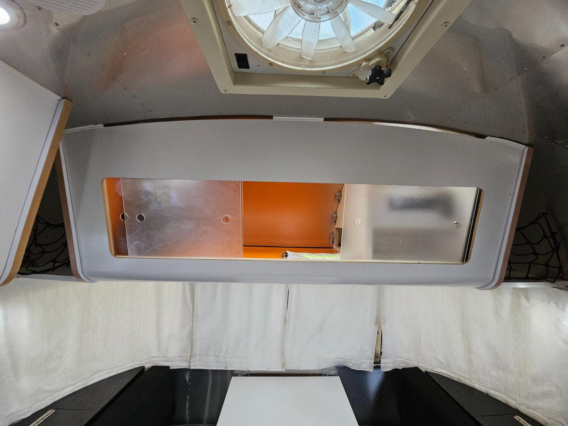 2004 Airstream 2004 Airstream International Bambi CCD - thumbnail 7