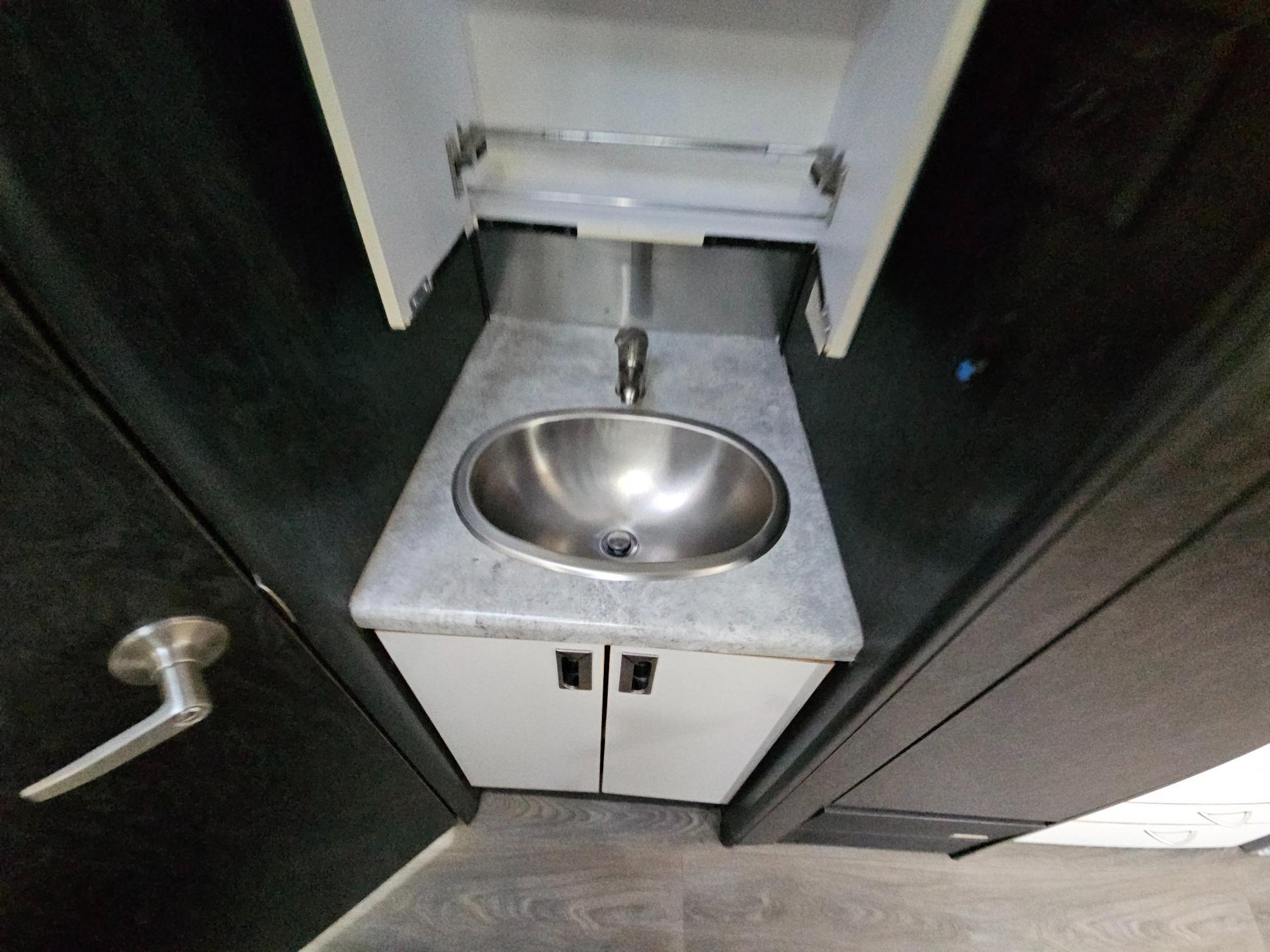 2004 Airstream 2004 Airstream International Bambi CCD - thumbnail 18