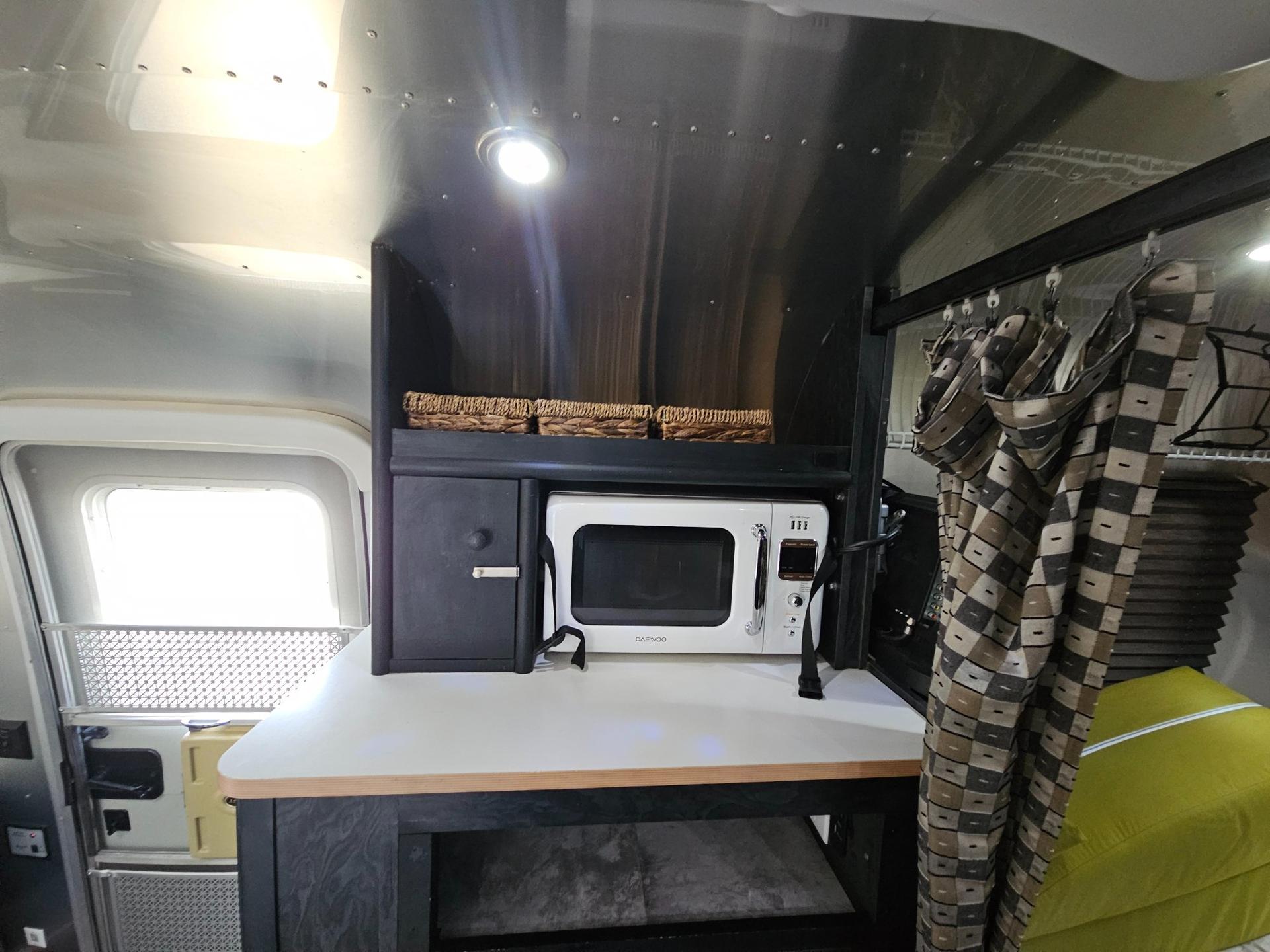 2004 Airstream 2004 Airstream International Bambi CCD - thumbnail 21