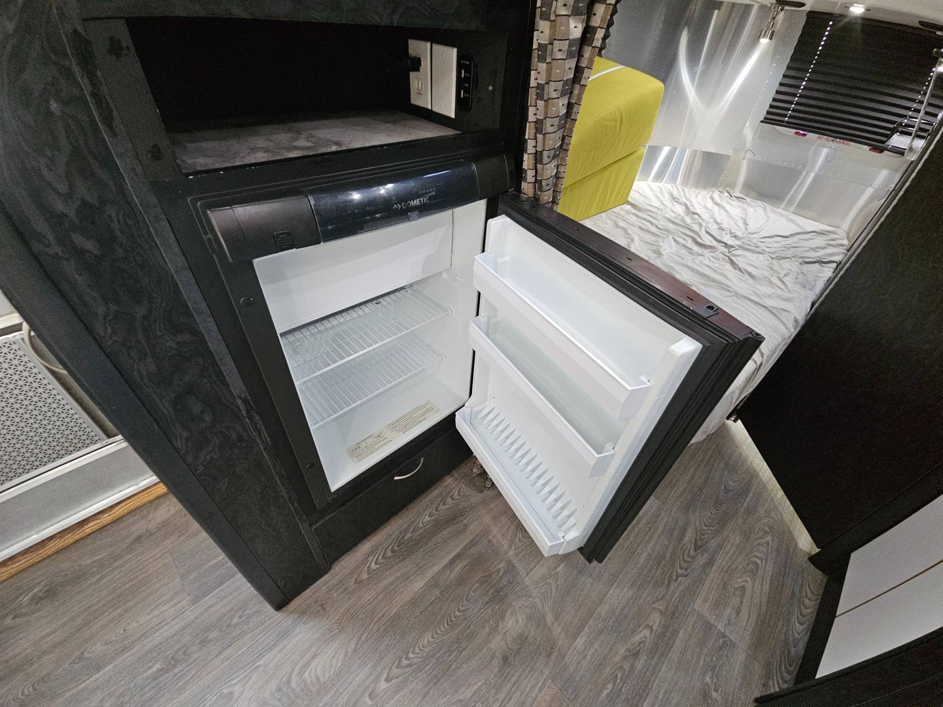 2004 Airstream 2004 Airstream International Bambi CCD - thumbnail 22