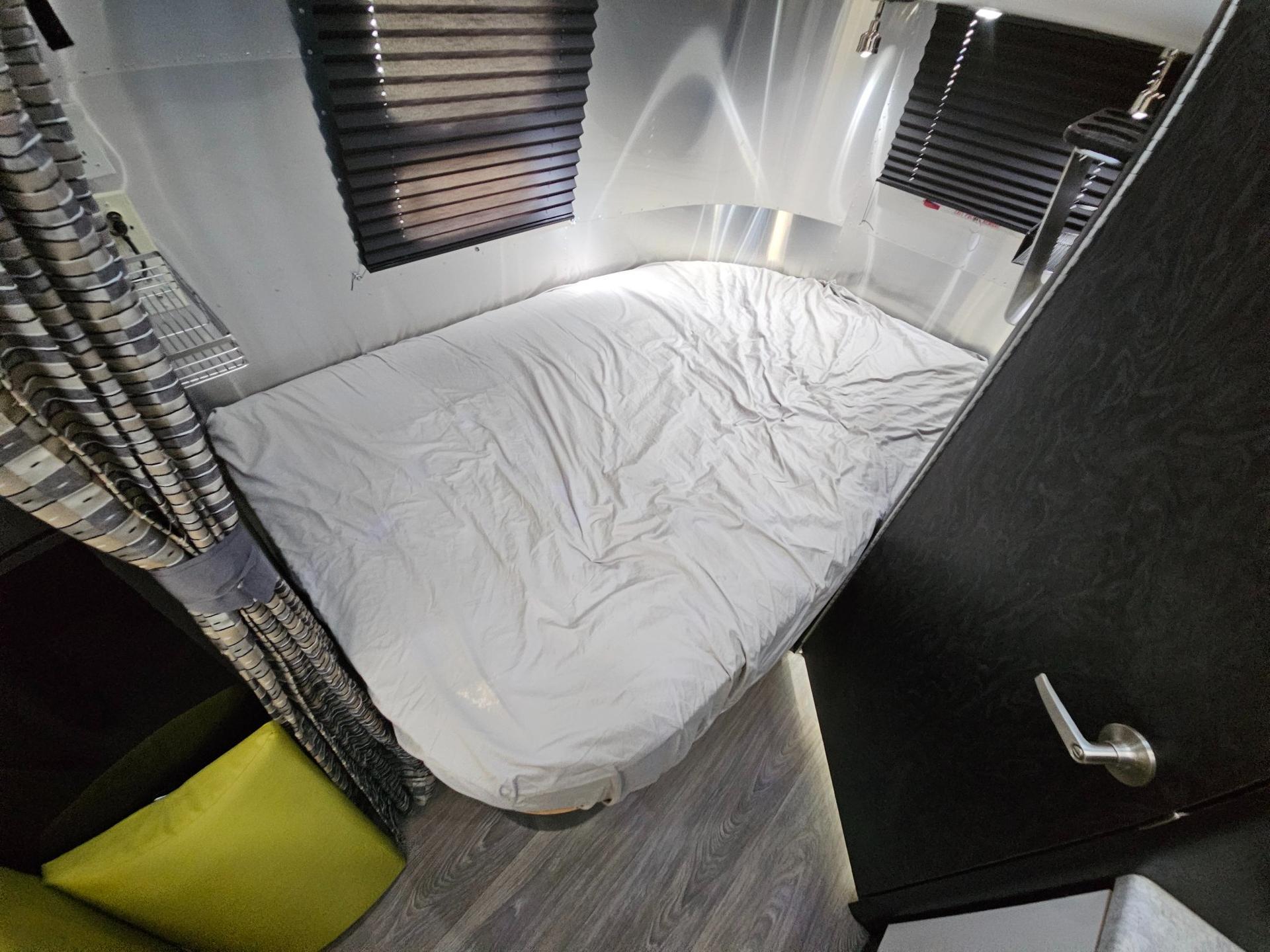 2004 Airstream 2004 Airstream International Bambi CCD - thumbnail 25