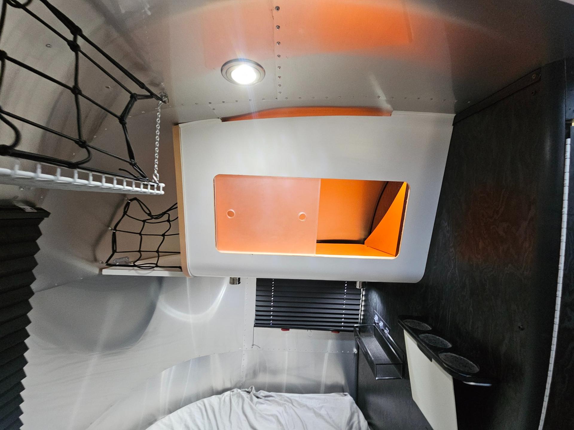 2004 Airstream 2004 Airstream International Bambi CCD - thumbnail 28