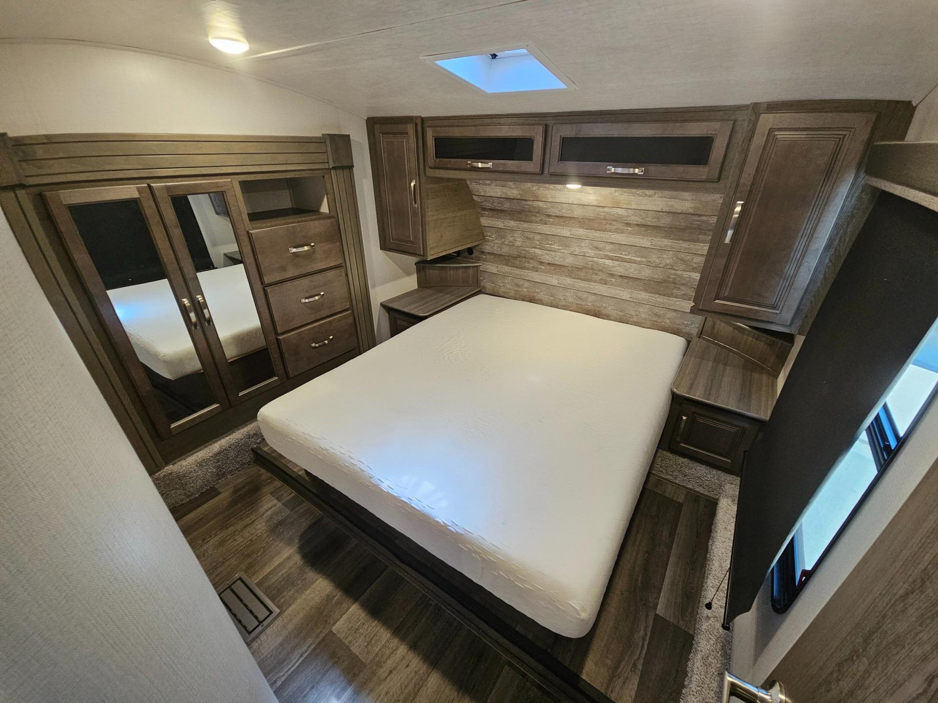 2023 Keystone RV 2023 Keystone RV Cougar Half-Ton - thumbnail 31