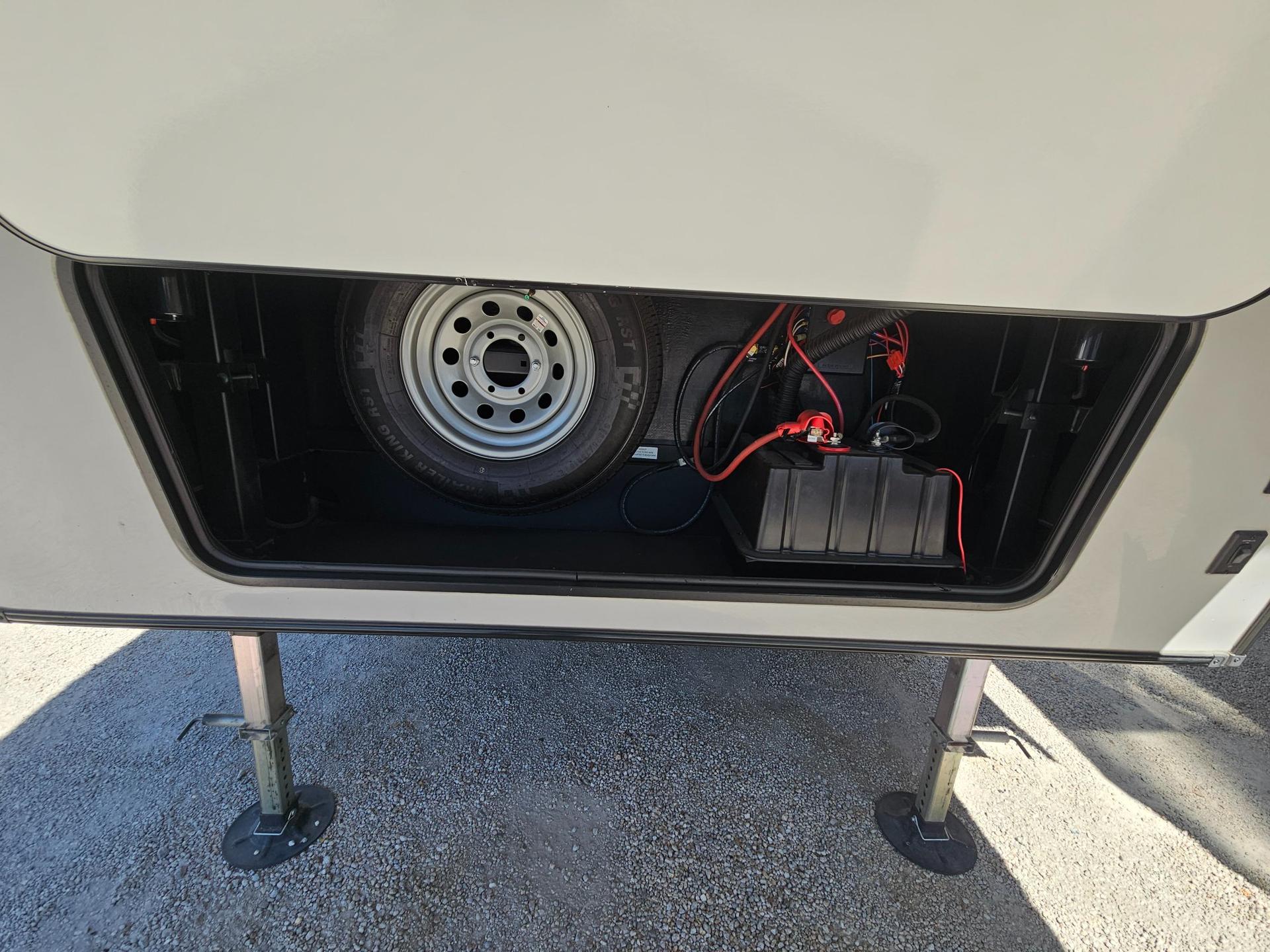 2023 Keystone RV 2023 Keystone RV Cougar Half-Ton - thumbnail 38