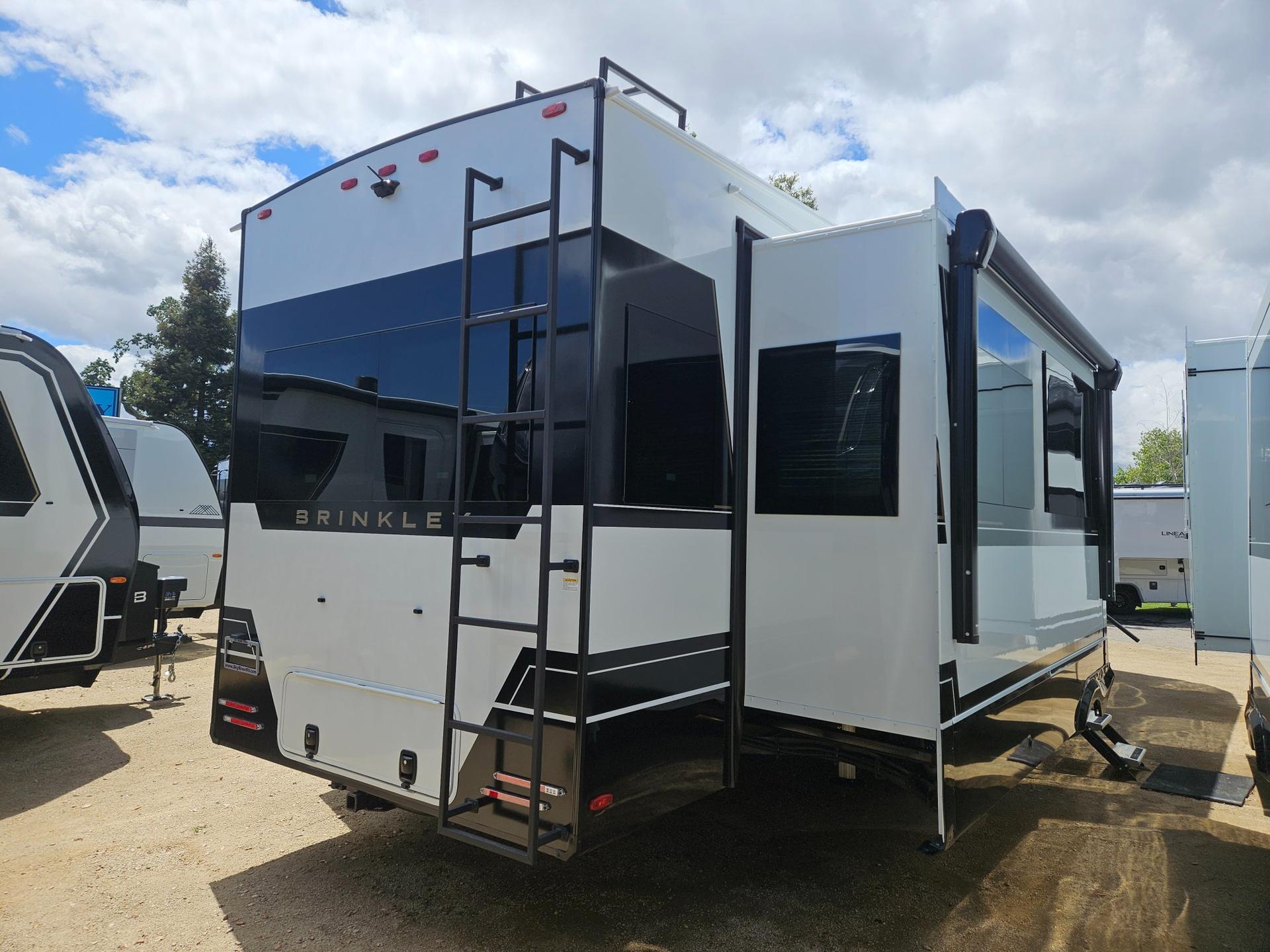 2026 Brinkley RV 2026 Brinkley RV Model Z - thumbnail 3