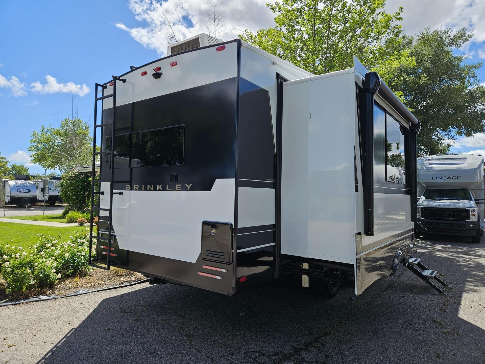 2026 Brinkley RV 2026 Brinkley RV Model Z - thumbnail 3