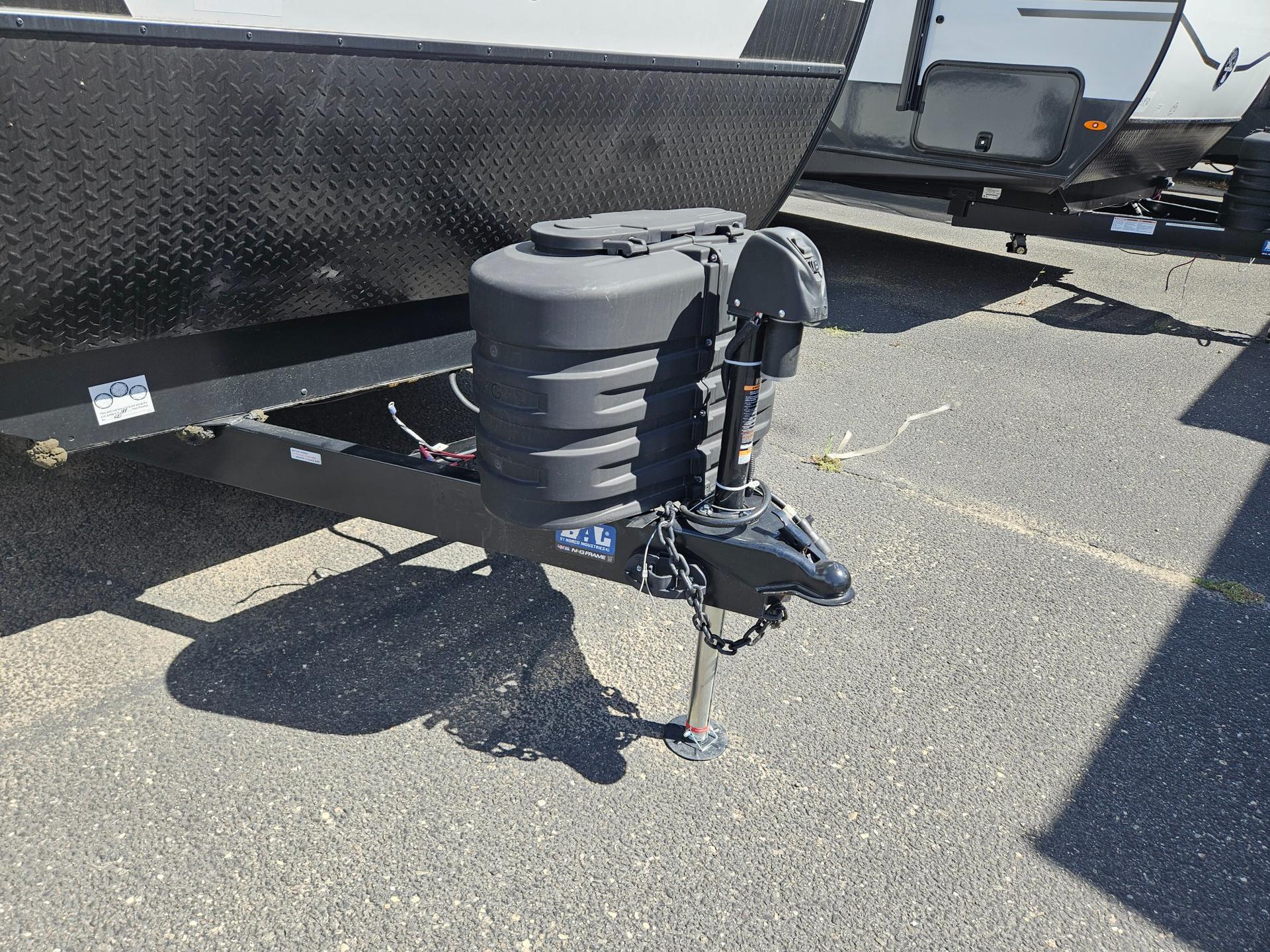2026 Forest River RV 2026 Forest River RV Surveyor Legend - thumbnail 30