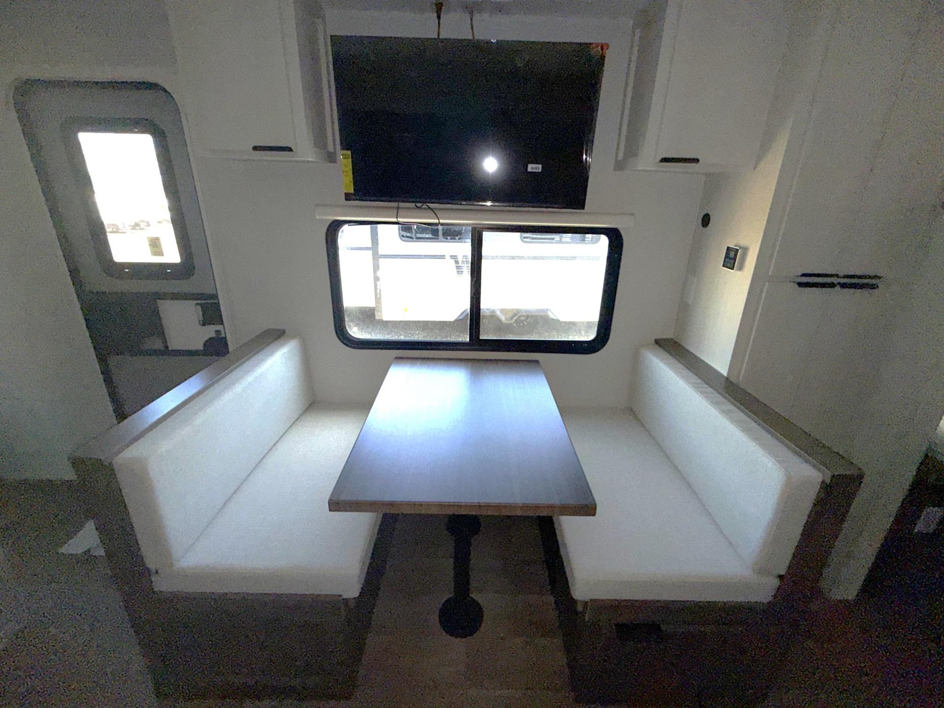 2026 Winnebago 2026 Winnebago Access - thumbnail 17
