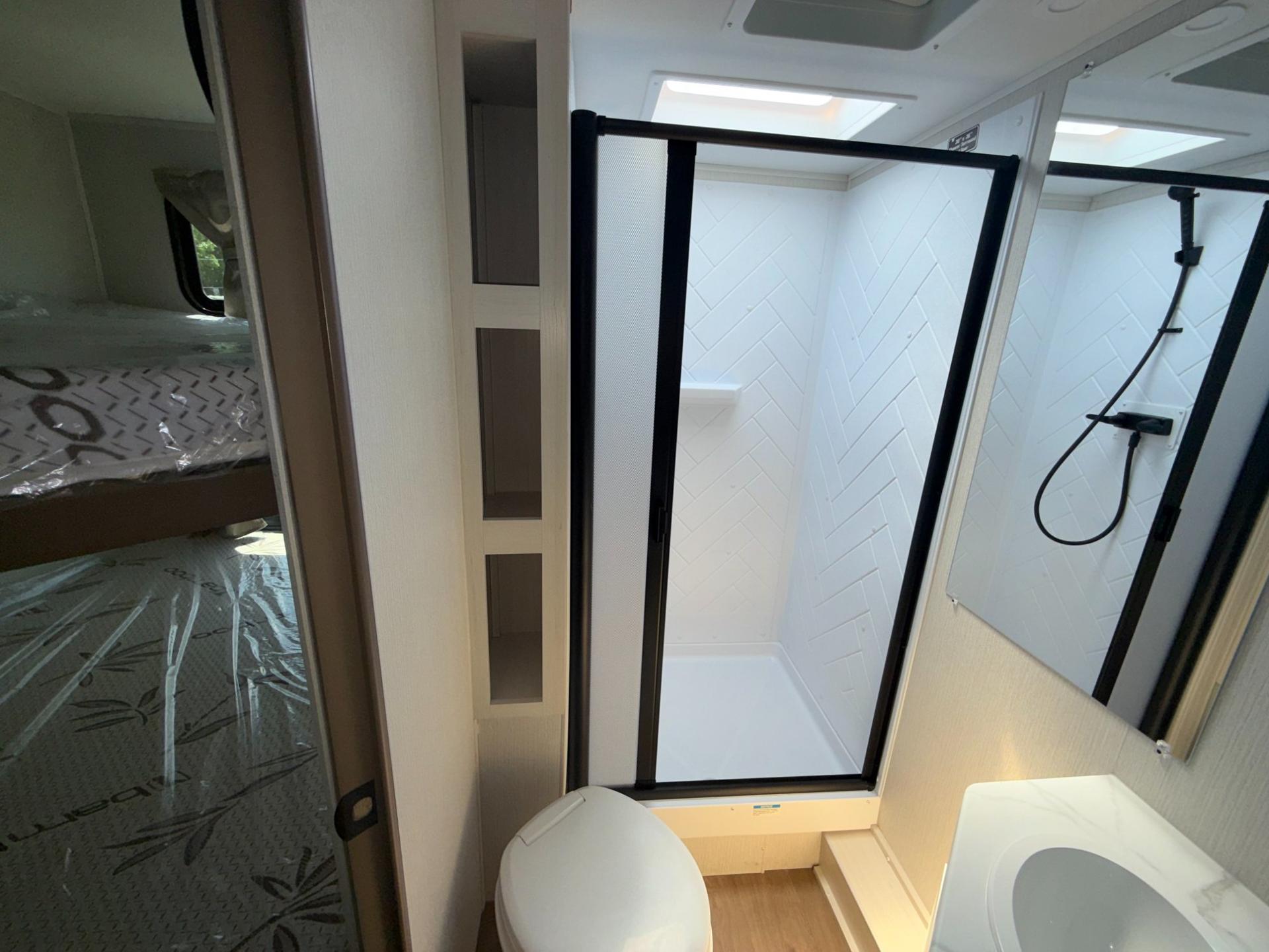 2026 Winnebago 2026 Winnebago Access - thumbnail 22