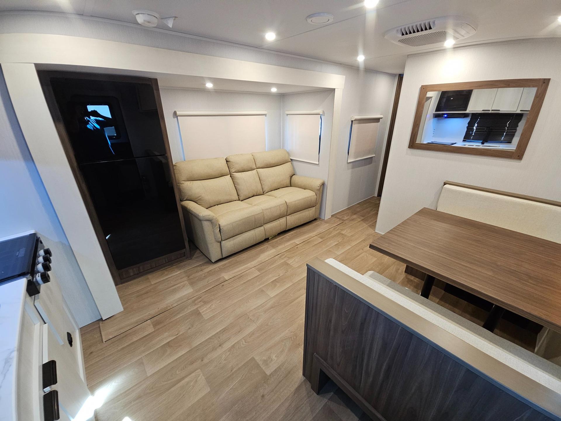2026 Winnebago 2026 Winnebago Access - thumbnail 6