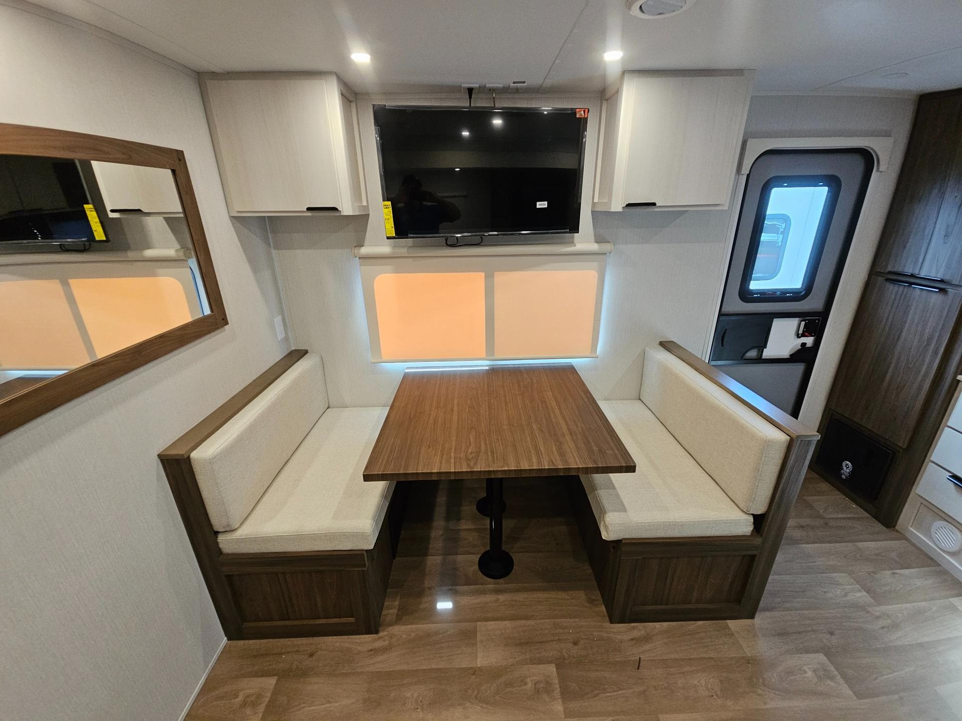 2026 Winnebago 2026 Winnebago Access - thumbnail 10