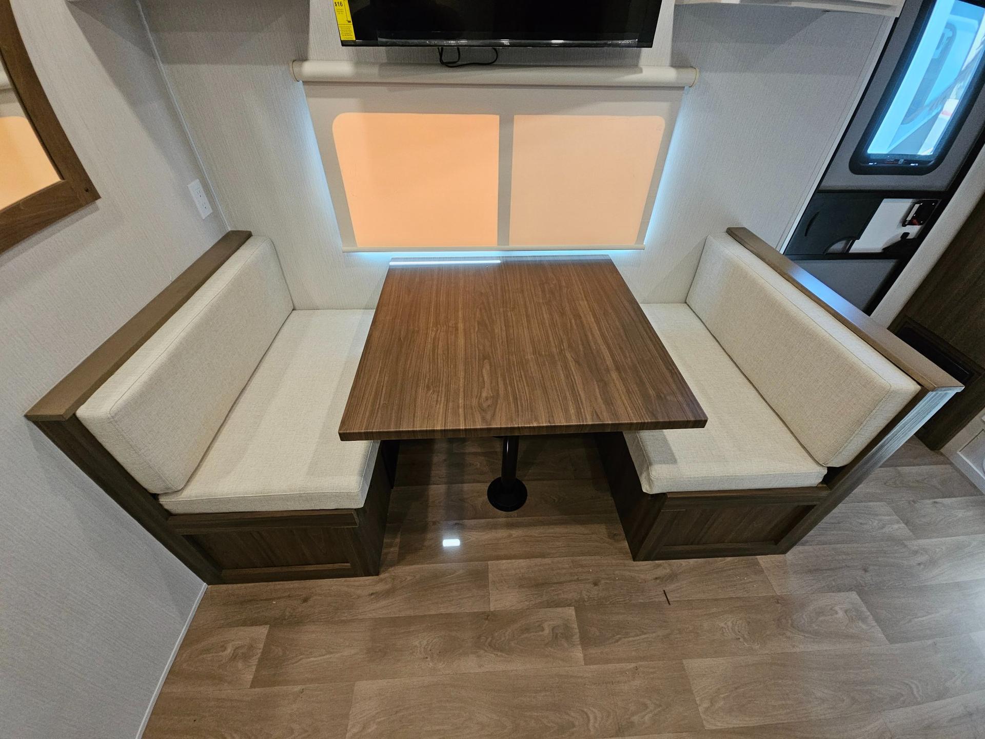 2026 Winnebago 2026 Winnebago Access - thumbnail 12