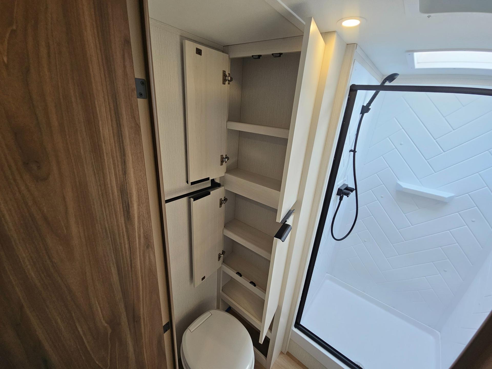 2026 Winnebago 2026 Winnebago Access - thumbnail 21