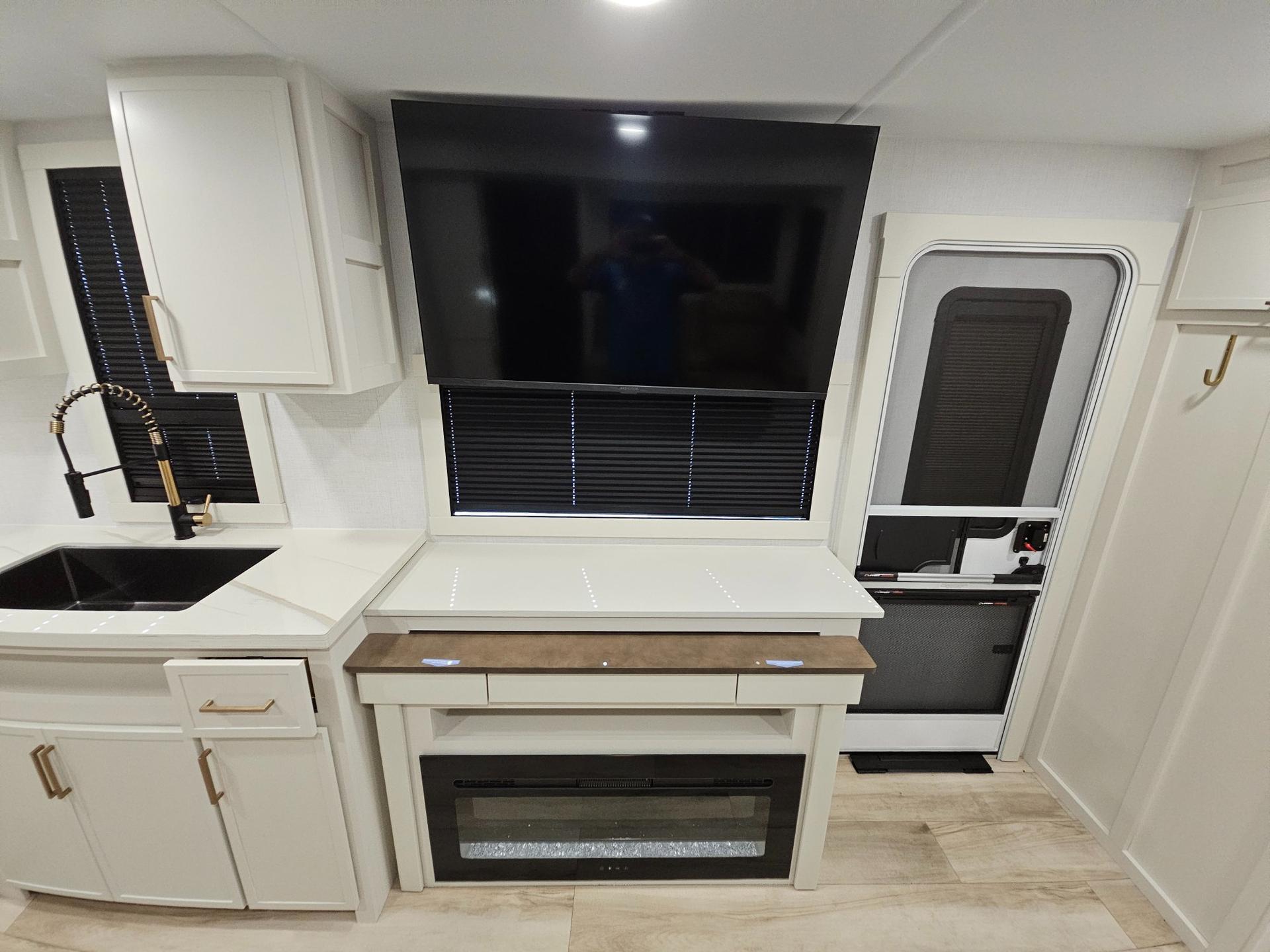 2026 Brinkley RV 2026 Brinkley RV Model I - thumbnail 19