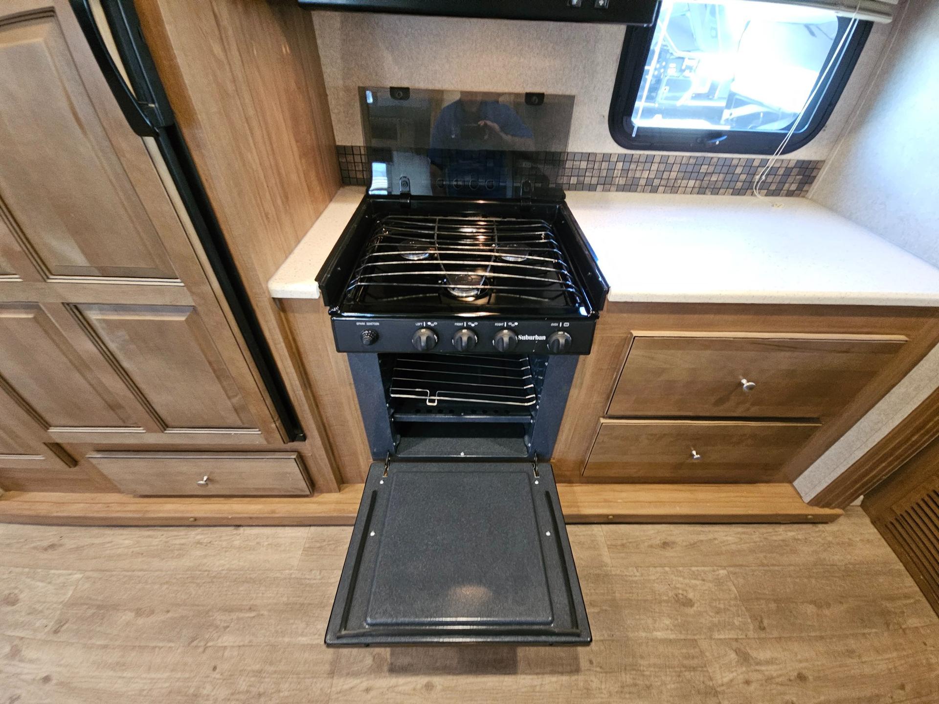 2018 Forest River RV 2018 Forest River RV Rockwood Ultra Lite - thumbnail 12