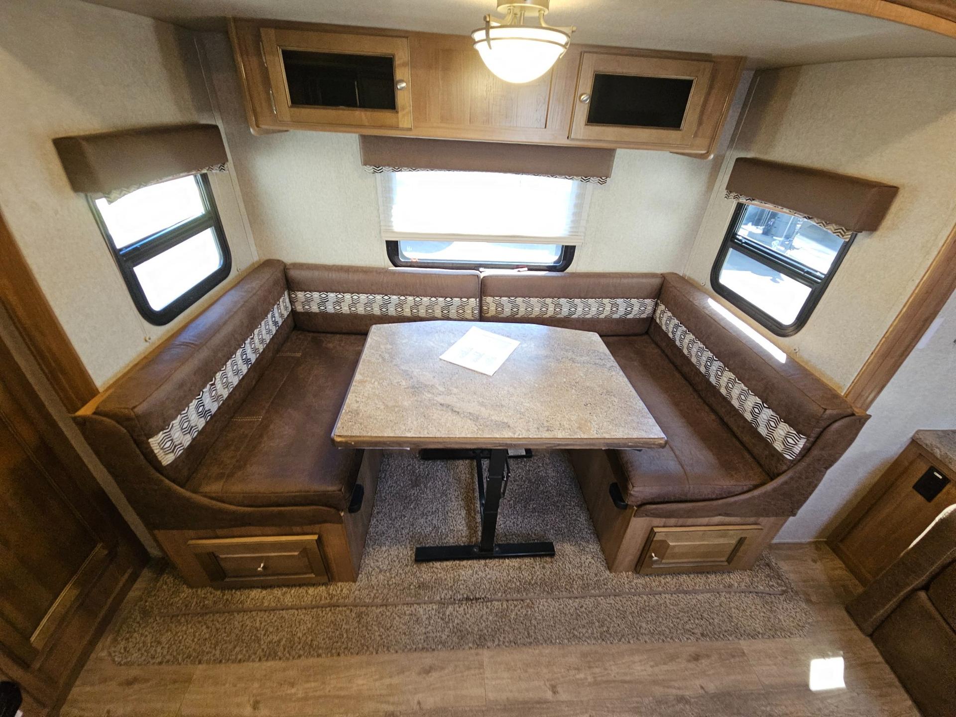 2018 Forest River RV 2018 Forest River RV Rockwood Ultra Lite - thumbnail 22