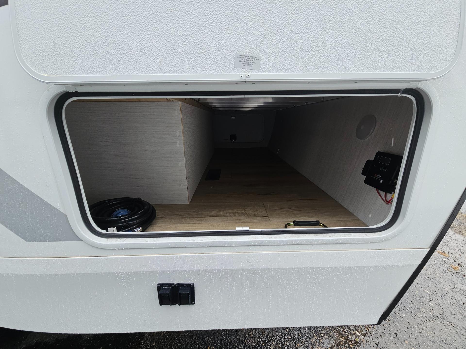 2026 Winnebago 2026 Winnebago Thrive - thumbnail 40