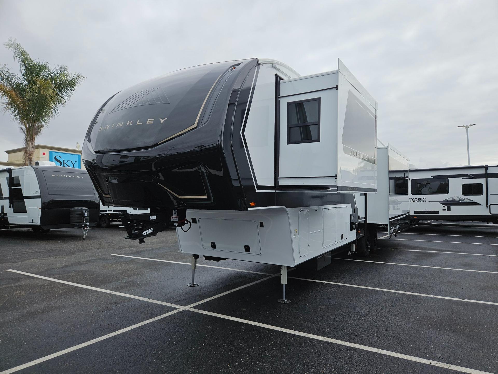 2026 Brinkley RV 2026 Brinkley RV Model Z - thumbnail 5