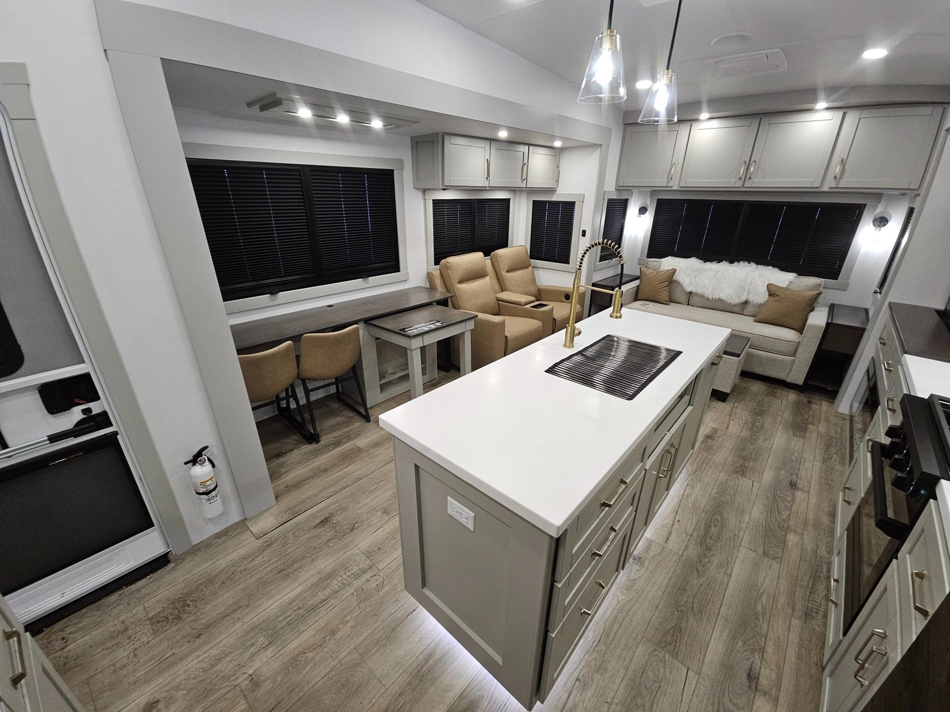 2026 Brinkley RV 2026 Brinkley RV Model Z - thumbnail 7