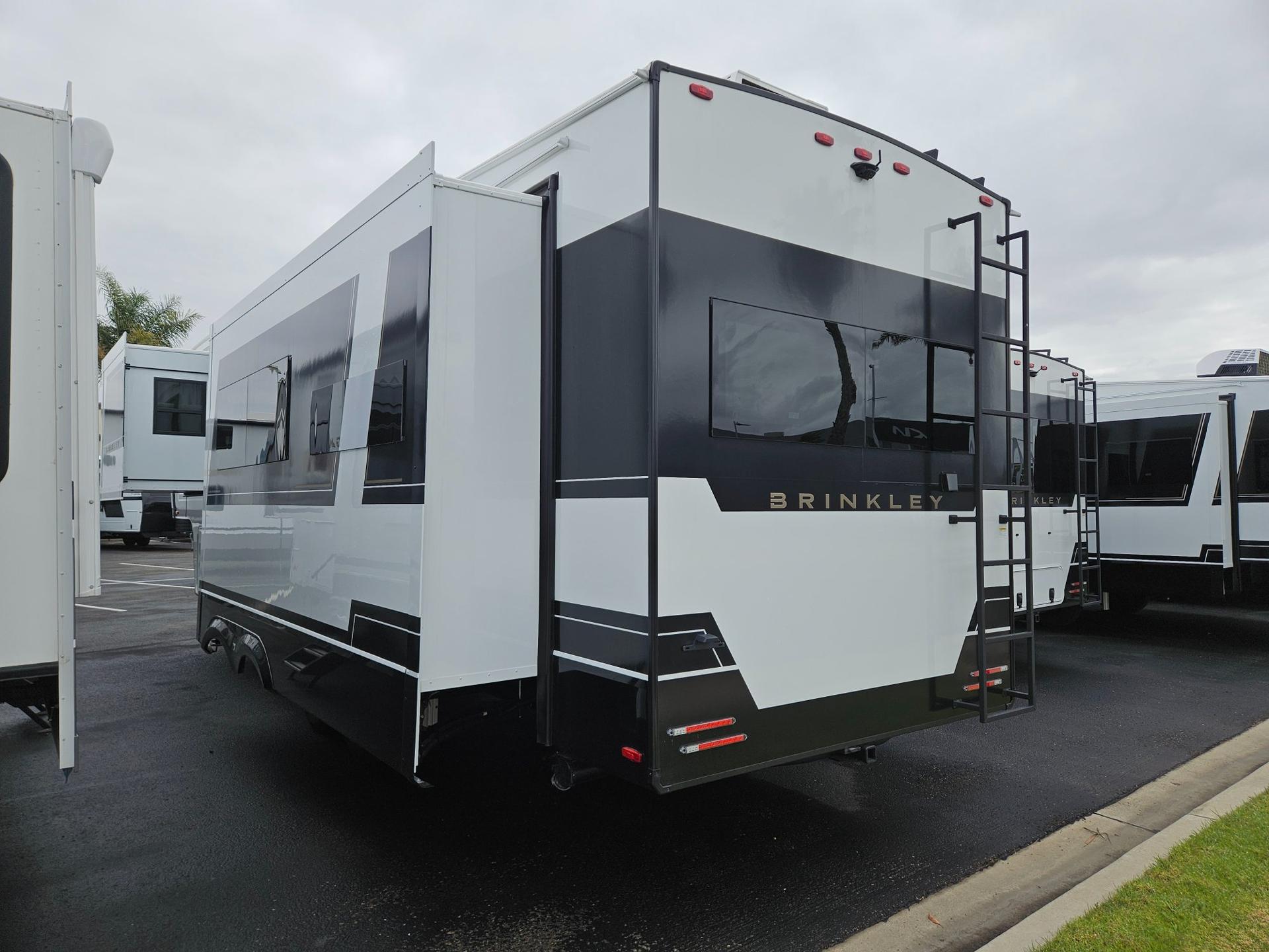 2026 Brinkley RV 2026 Brinkley RV Model Z - thumbnail 4